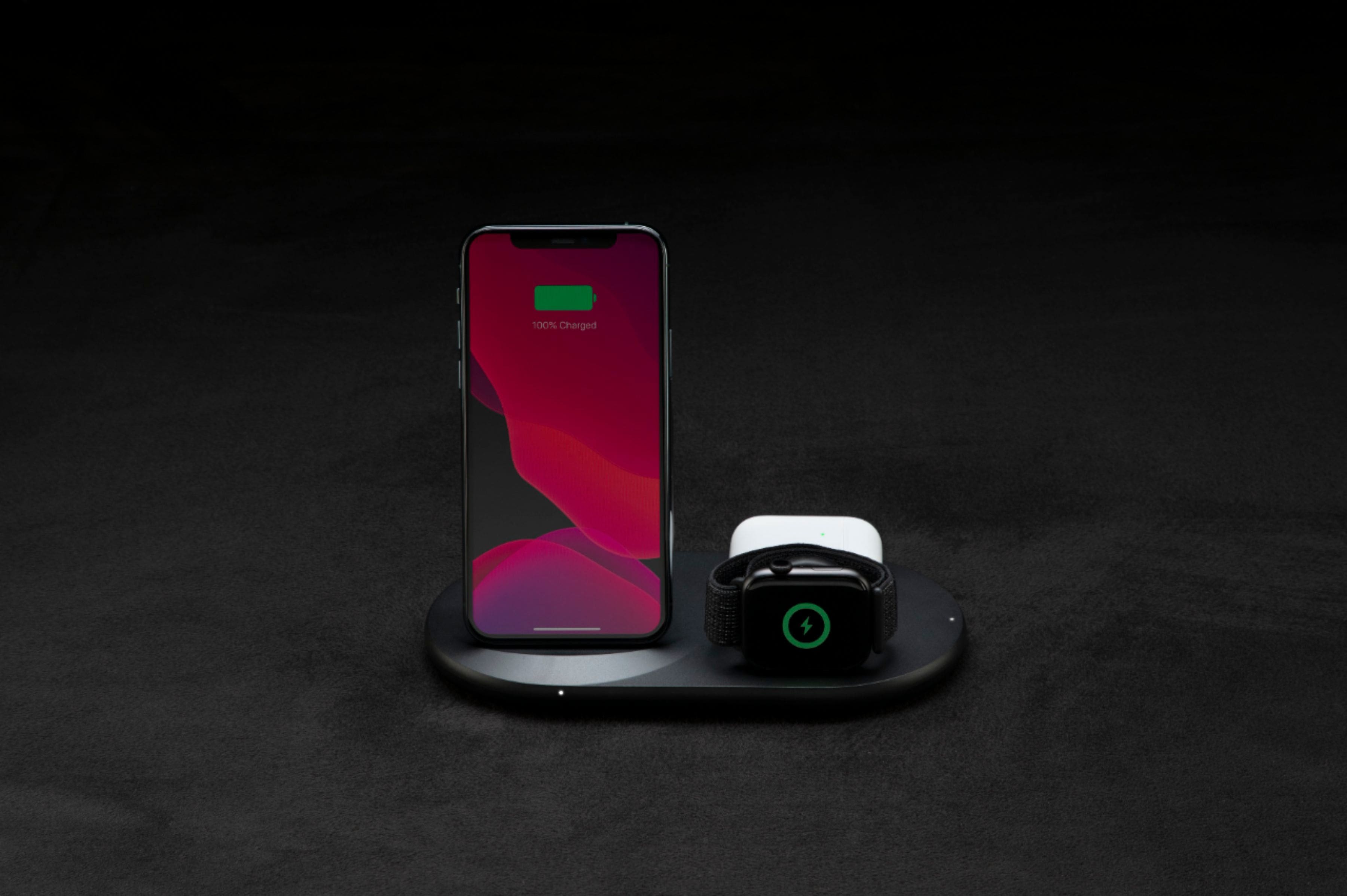 Alt View 24. Belkin - 3-in-1 Wireless Charger - Fast Charging Stand for iPhone, Watch & AirPods - Qi-Certified Charger - Case Compatible - Black.