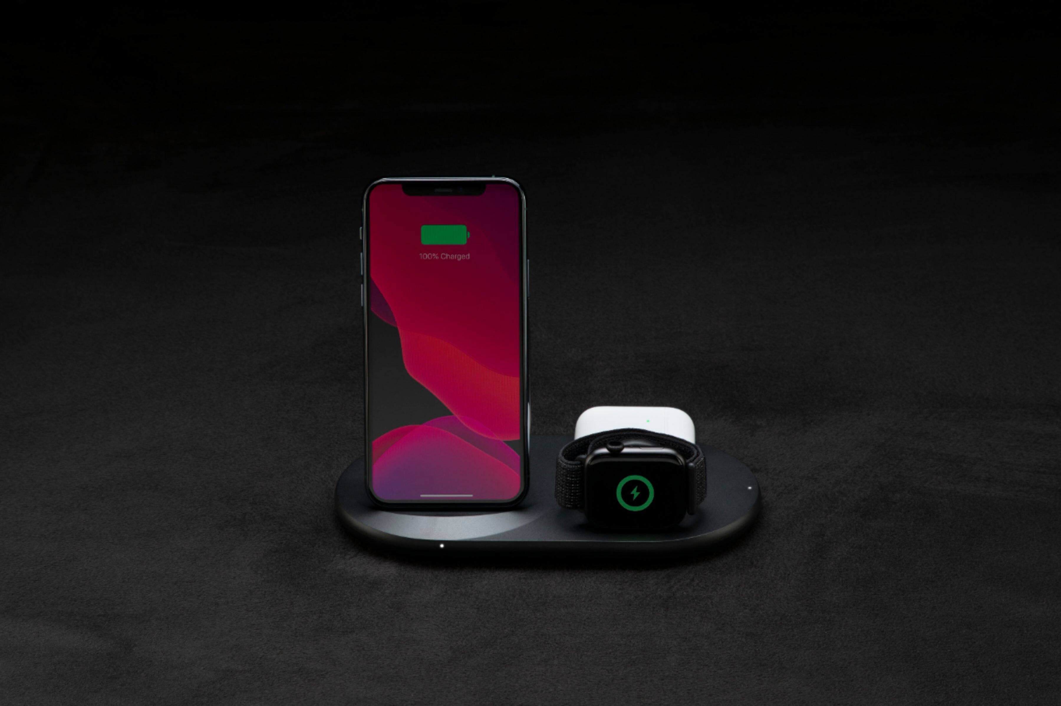 Alt View 24. Belkin - 3-in-1 Wireless Charger - Fast Charging Stand for iPhone, Watch & AirPods - Qi-Certified Charger - Case Compatible - Black.