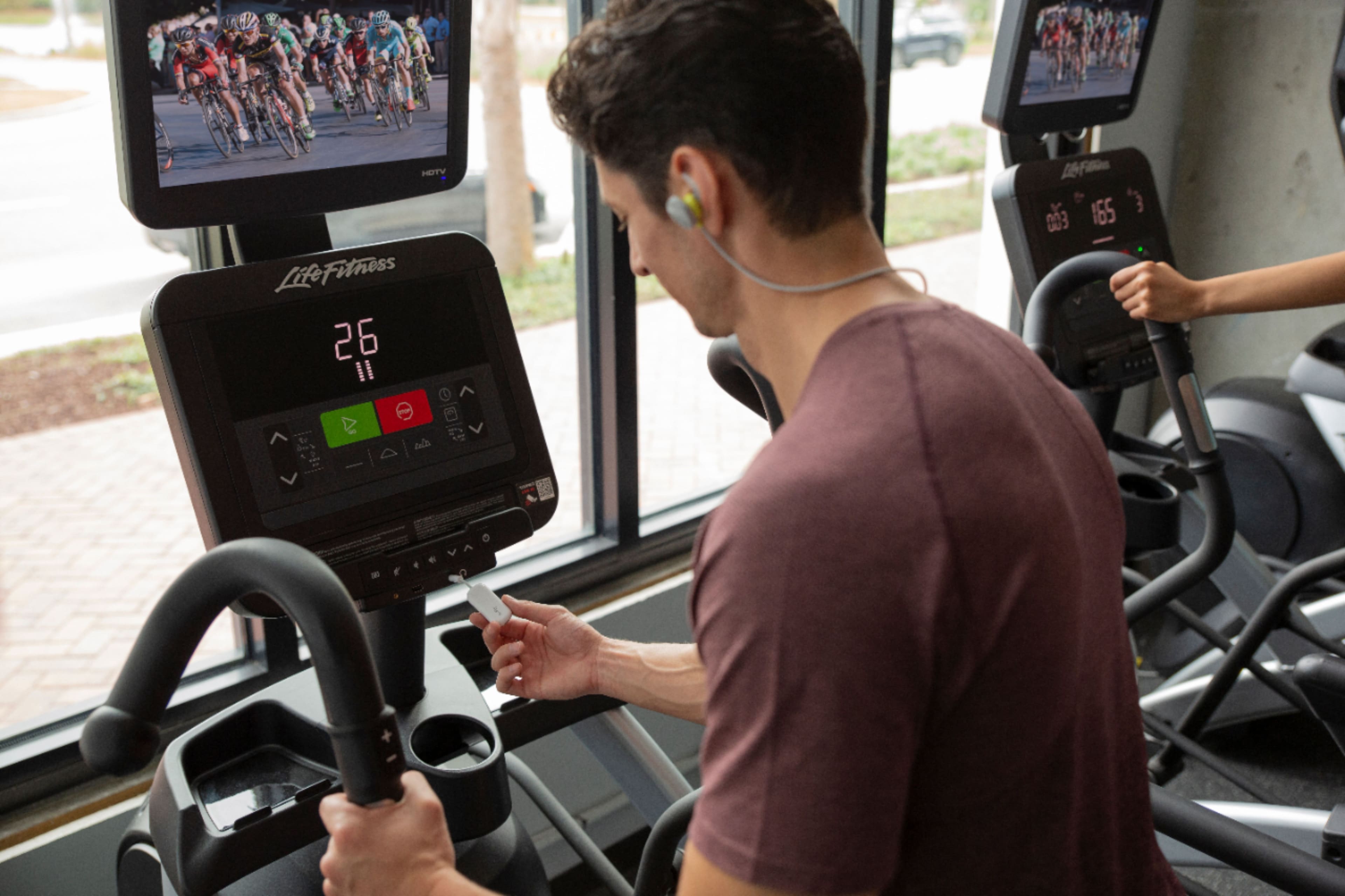 Alt View 21. Twelve South - AirFly Pro Portable Bluetooth Audio Receiver - White.