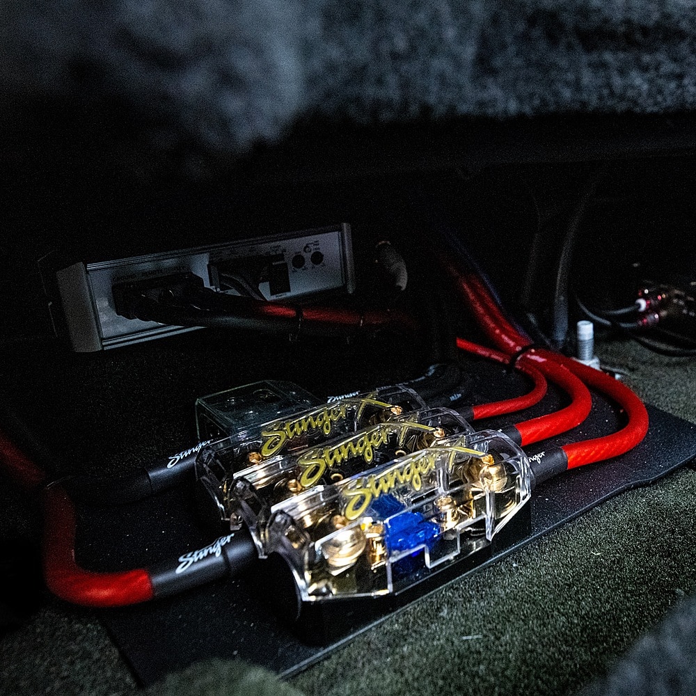 Alt View 16. Stinger - XLINK Linkable Fused Distribution Block - Black.