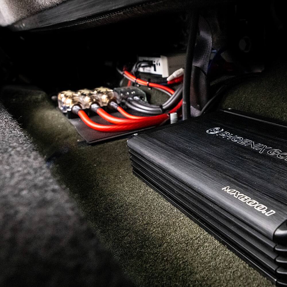 Alt View 17. Stinger - XLINK Linkable Fused Distribution Block - Black.