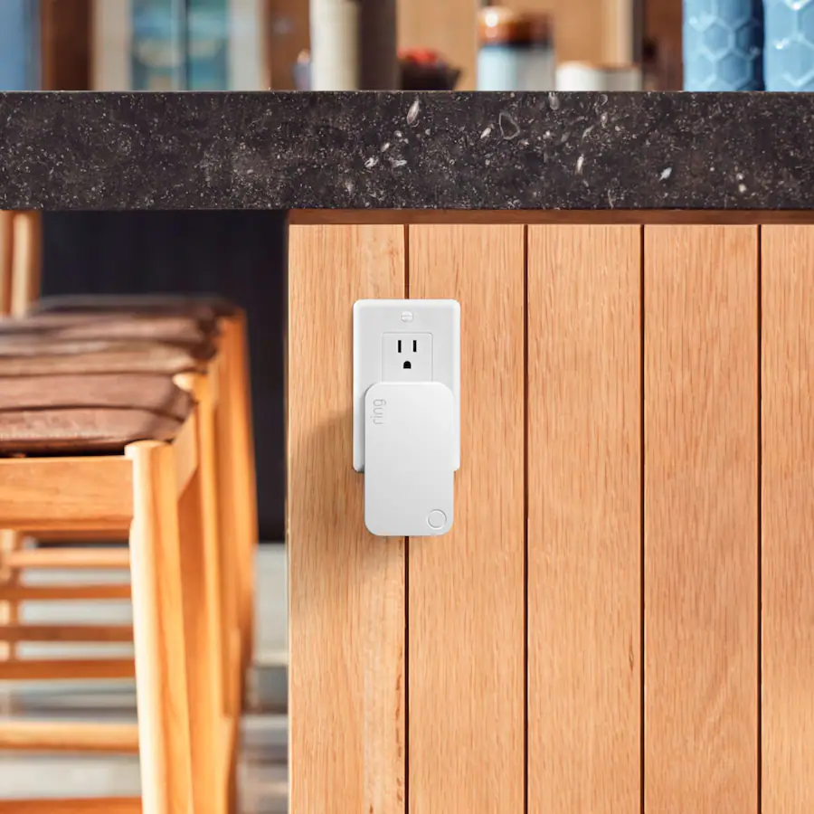 Ring Range Ring Alarm Range Extender (2nd Gen) White 4AR1SZ-0EN0 - Best Buy