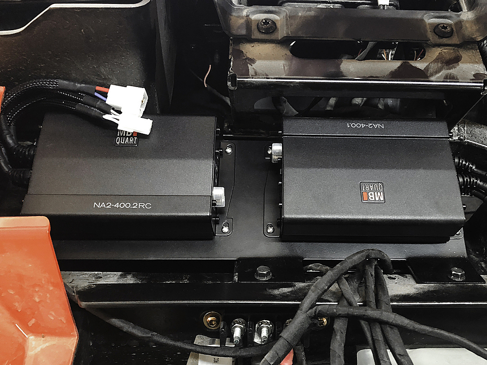 Left View: MB QUART MBQR-POD-2 8" Kick Panel Speakers+Amp for Select Polaris RZR ATV UTV