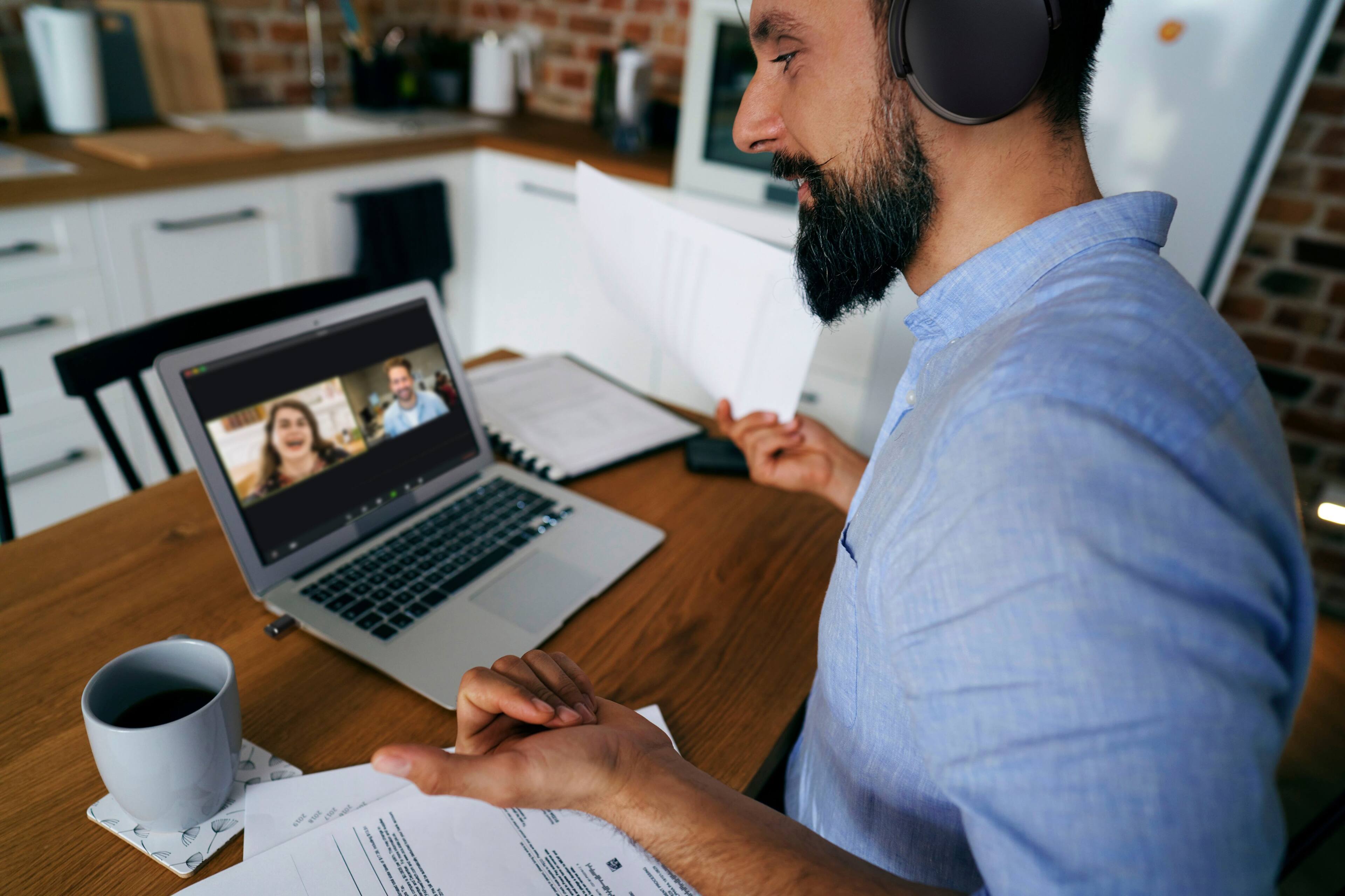 Alt View 19. Sennheiser - HD 450BT Wireless Noise Cancelling Over-the-Ear Headphones - Black.