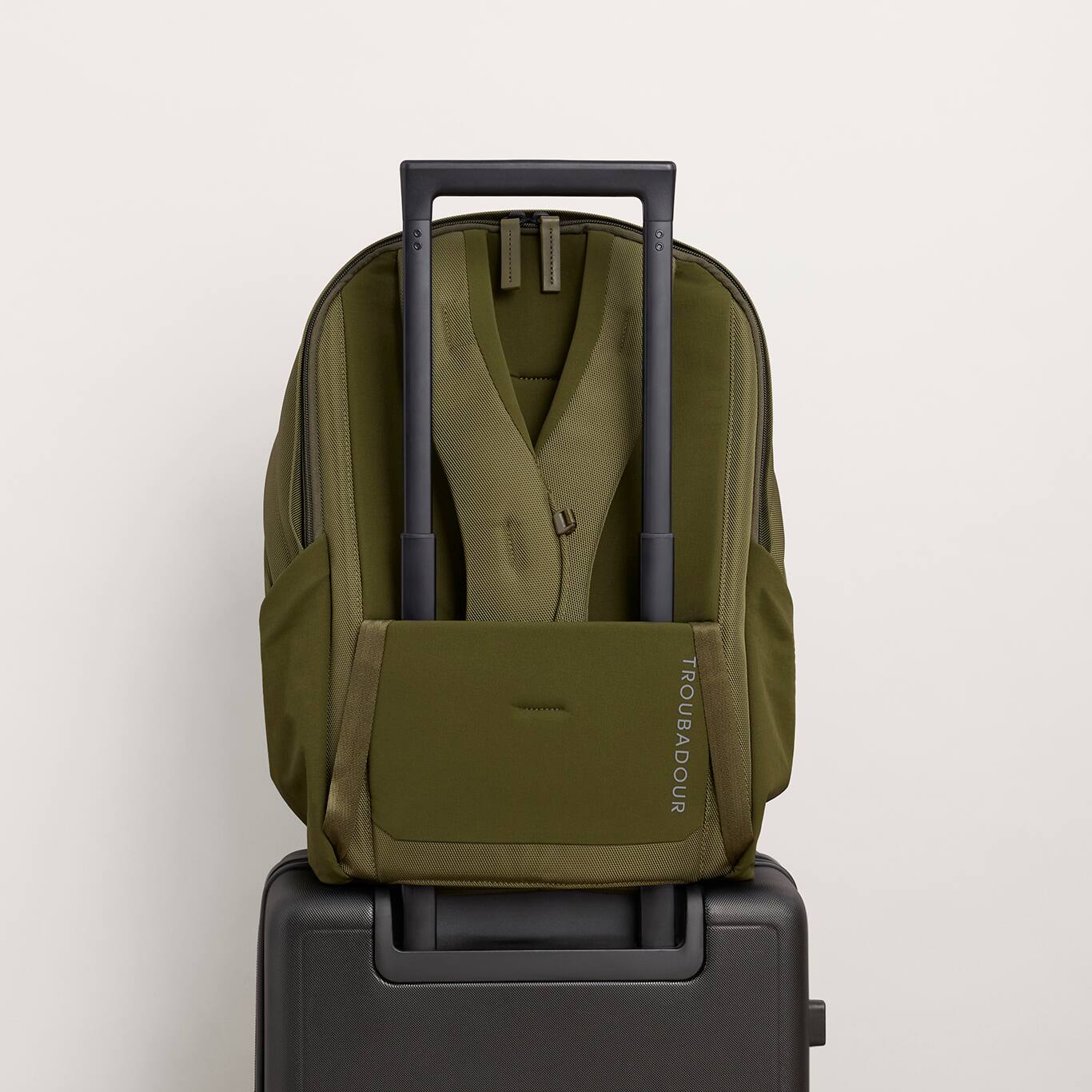 Alt View 4. Troubadour - Neo Laptop Backpack - Bronzed Olive.