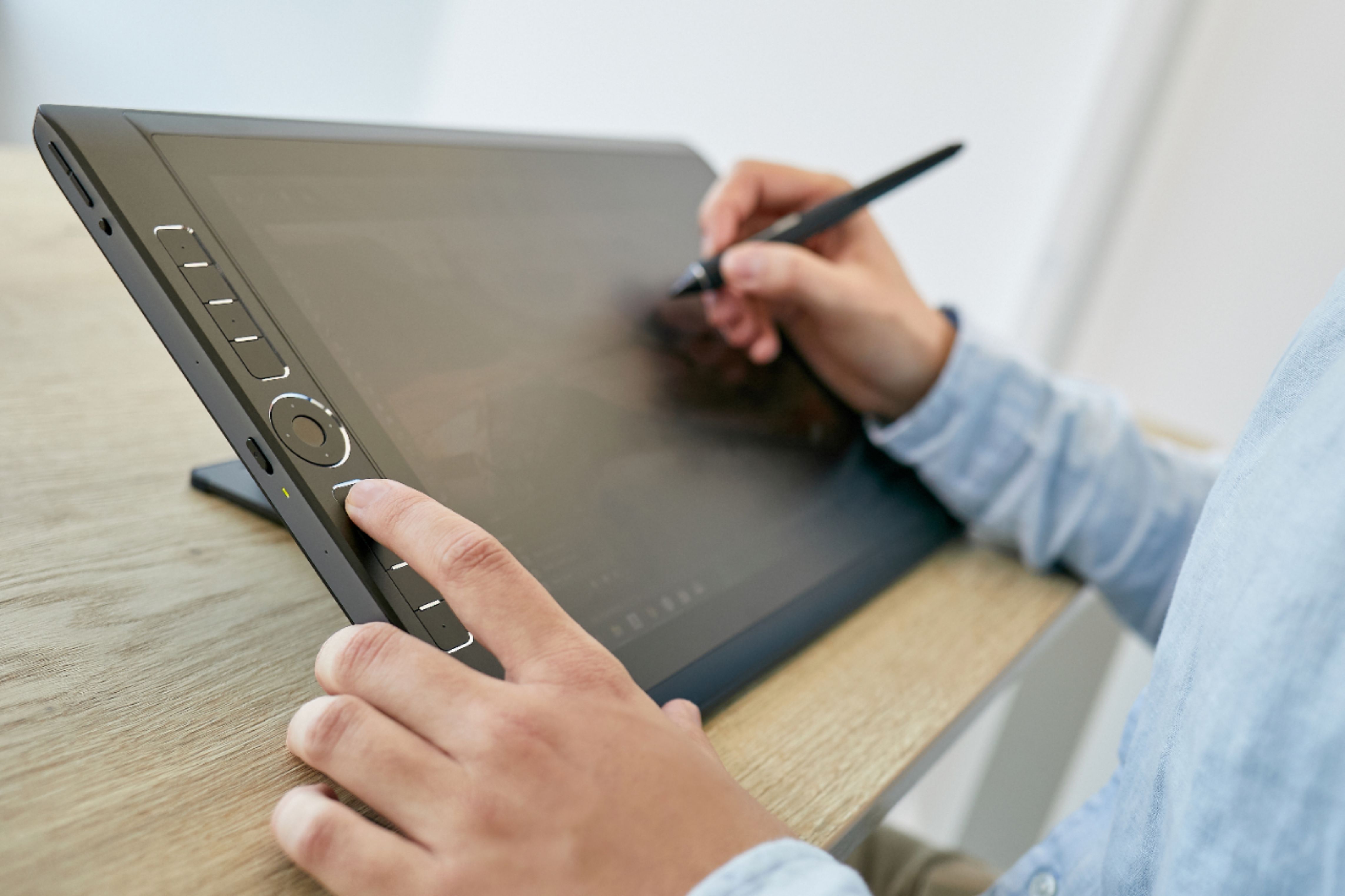 Wacom MobileStudio Pro 15.6