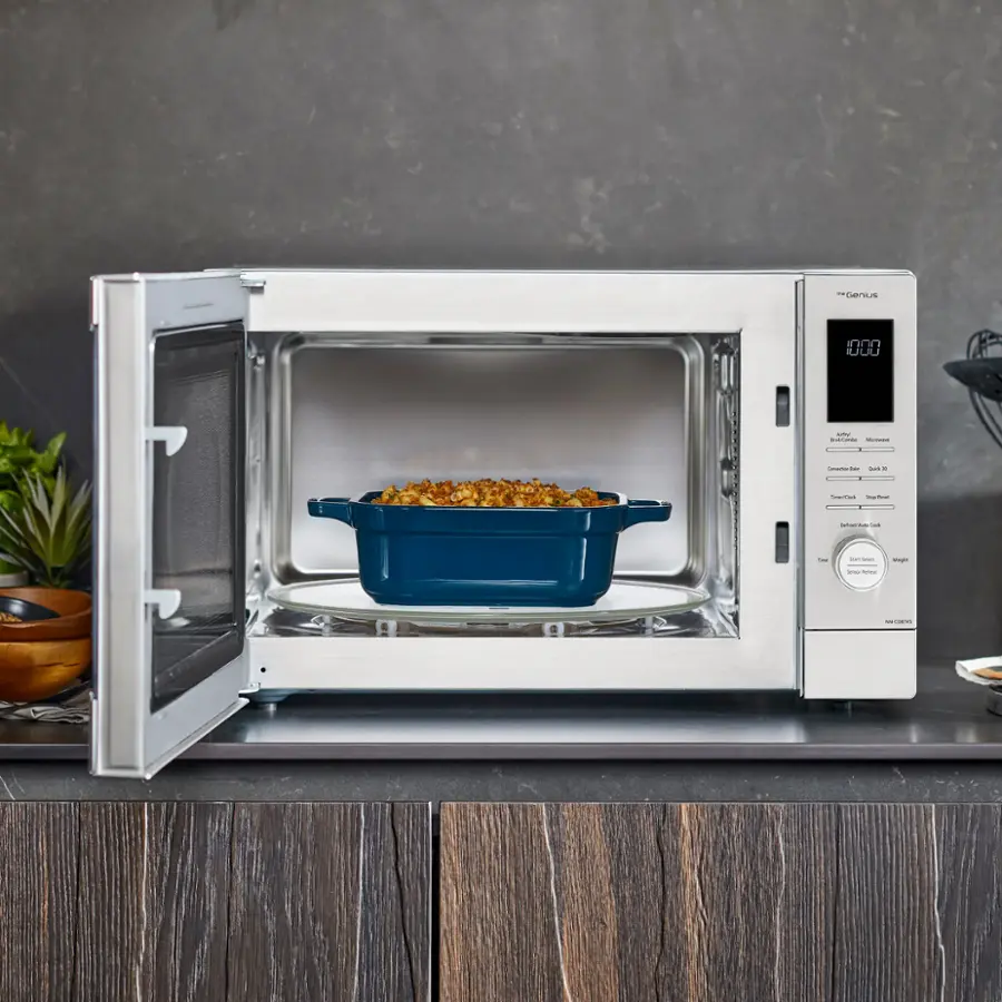 Alt View 14. Panasonic - 1.2 Cu. Ft. 1000 Watt HomeCHEF CD87KS 4-in-1 Multioven Microwave - Airfryer, Broiler, Convection, Inverter - Silver.