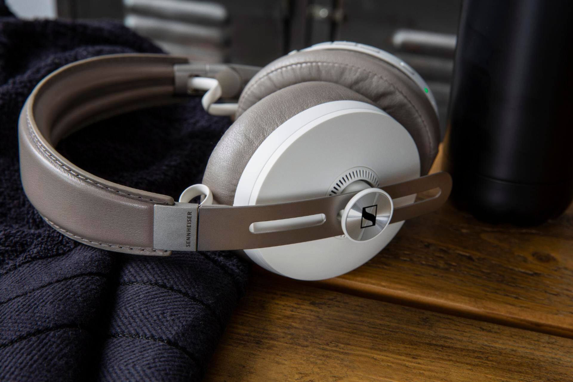 Best Buy: Sennheiser MOMENTUM Wireless Noise Canceling Over-the ...