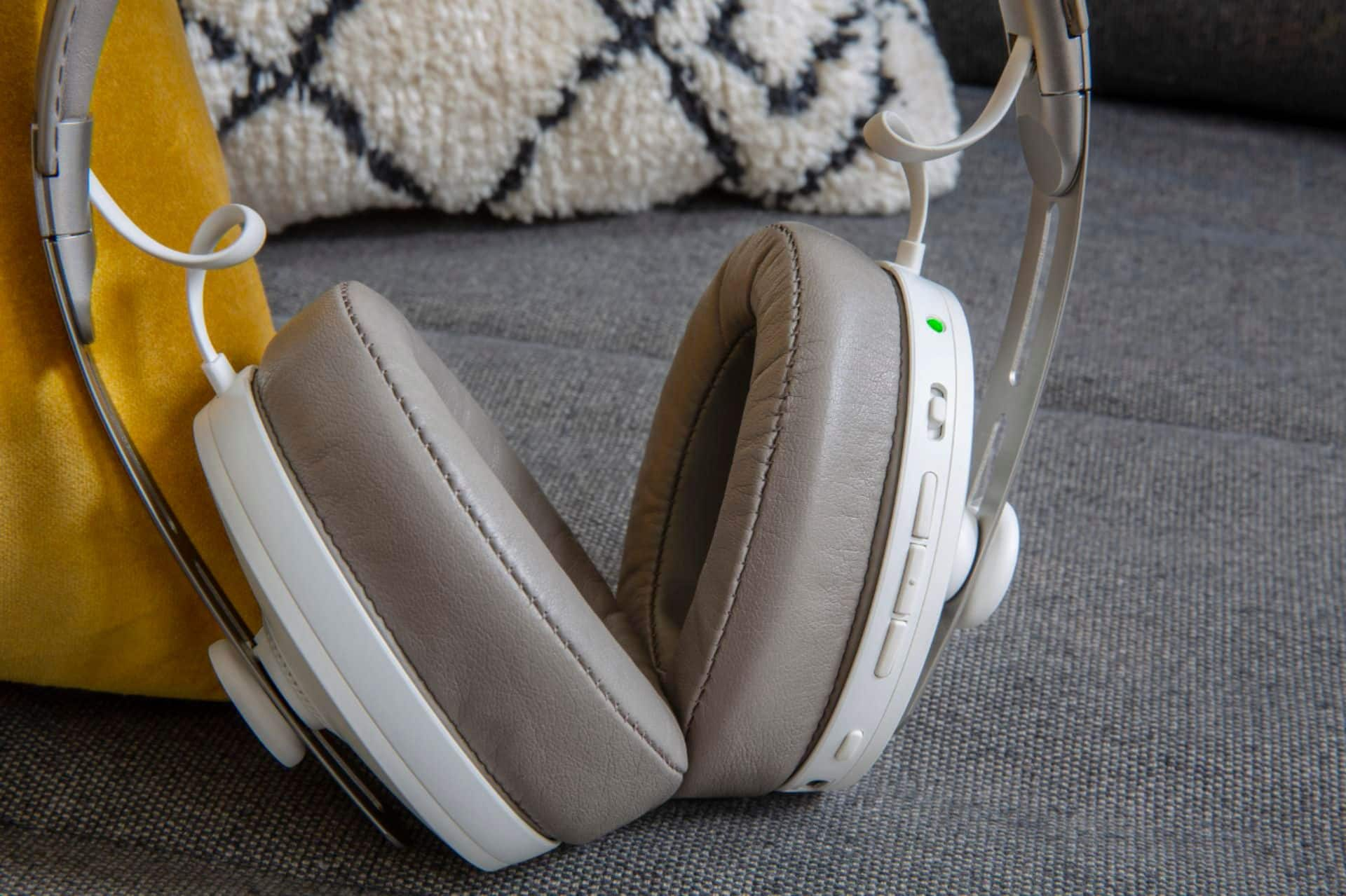 正規認証品!新規格 ゼンハイザー MOMENTUM 3 Wireless Sandy White