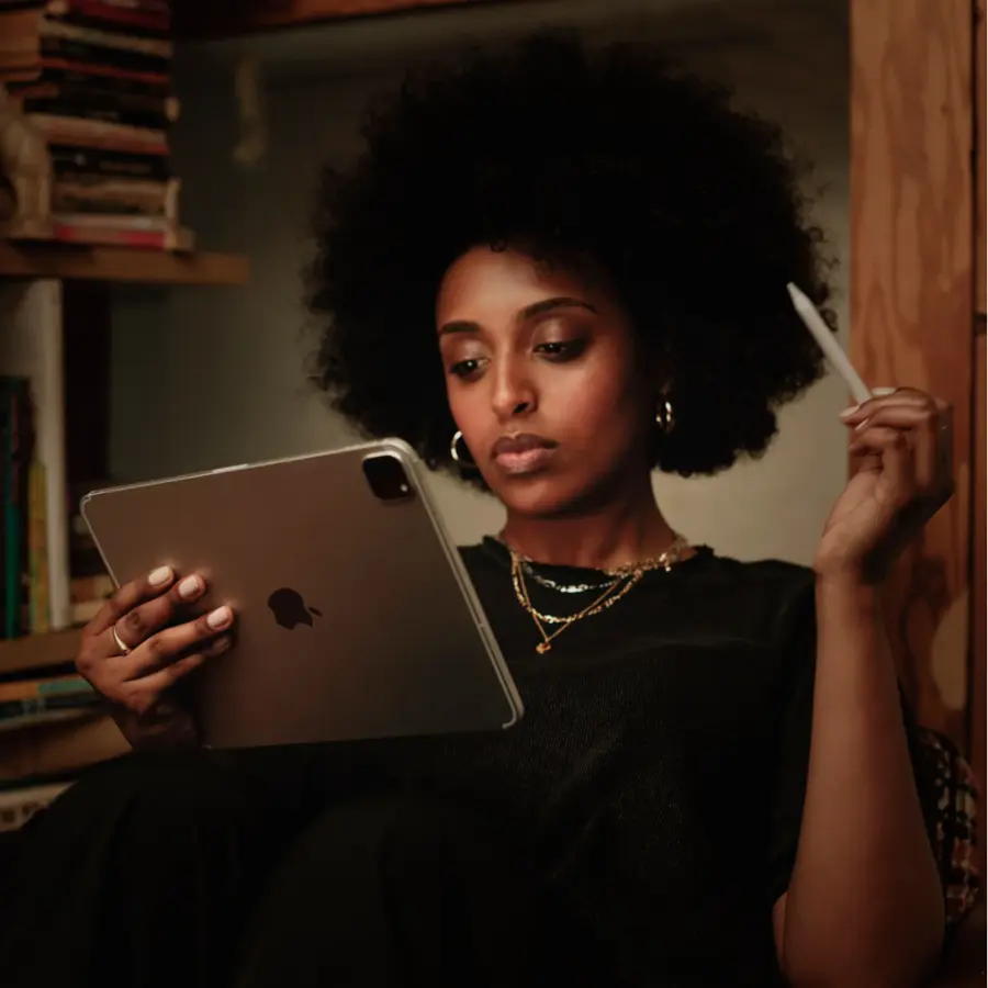 Alt View 16. Apple - Geek Squad Certified Refurbished 12.9-Inch iPad Pro with Wi-Fi - 1TB - Silver.