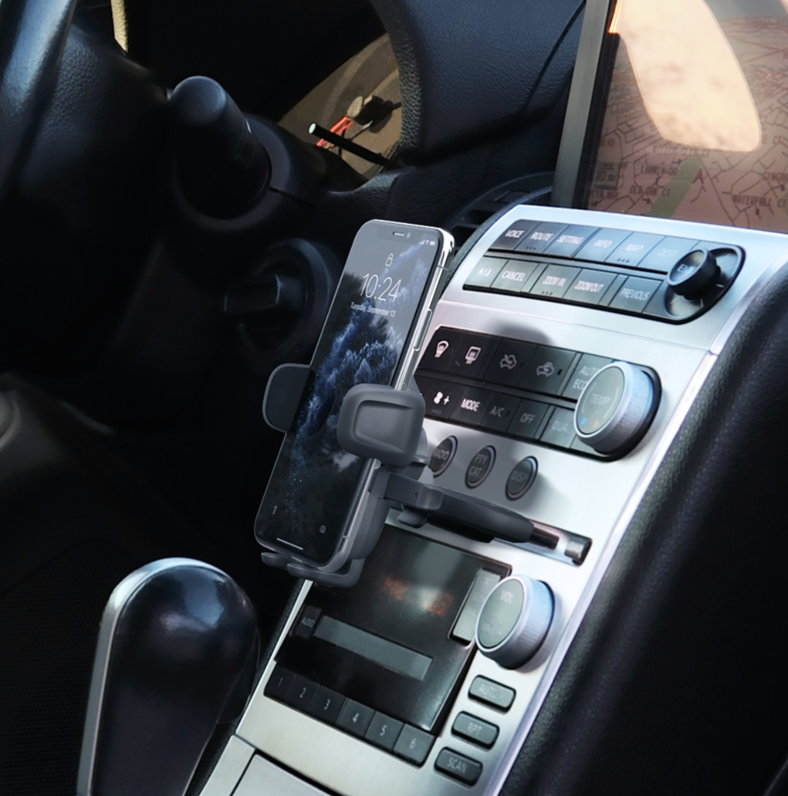 iOttie Auto Sense Adjustable Black Car Mount for Universal Cell Phones  HLCRIO164