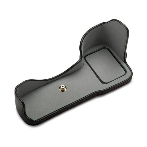 Angle. Focus Electronics - Leather Camera Case for A7RM3 and A7M3 (Black).