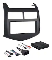 Front. Metra - Dash Kit for Select 2012-2016 Chevrolet Sonic DIN DDIN - Gray.