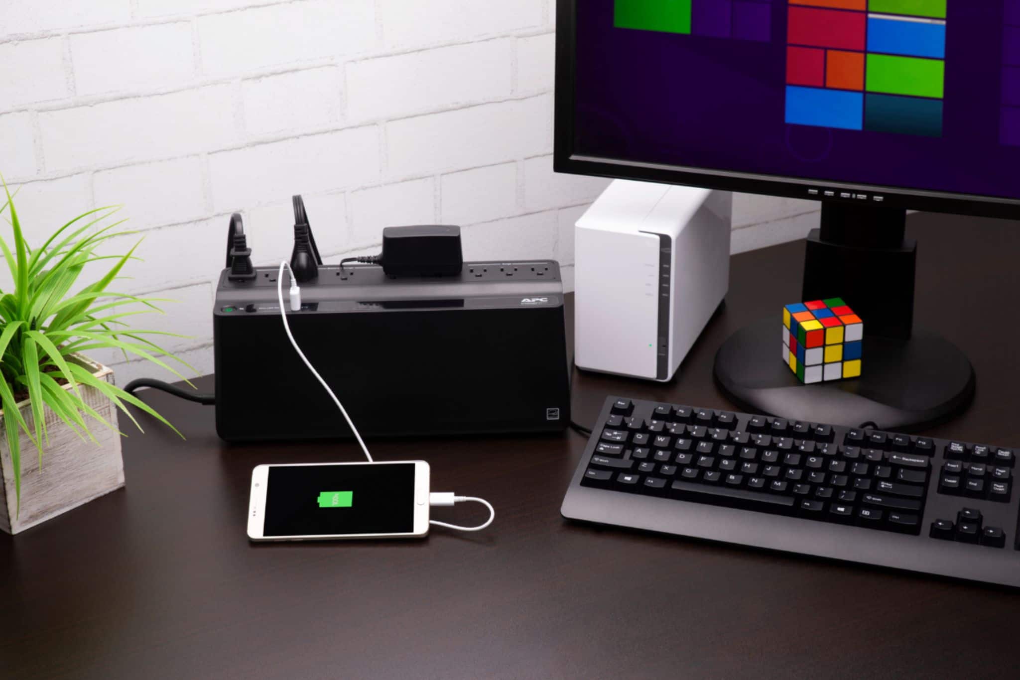 Alt View 16. APC - Back-UPS 900VA Tower UPS - Black.