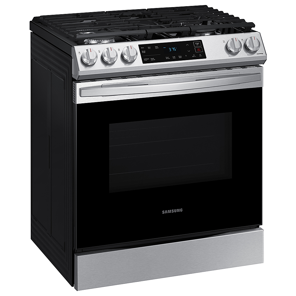 Angle View: GE - 5.3 Cu. Ft. Freestanding Electric Range with Power Boil and Ceramic Glass Cooktop - White