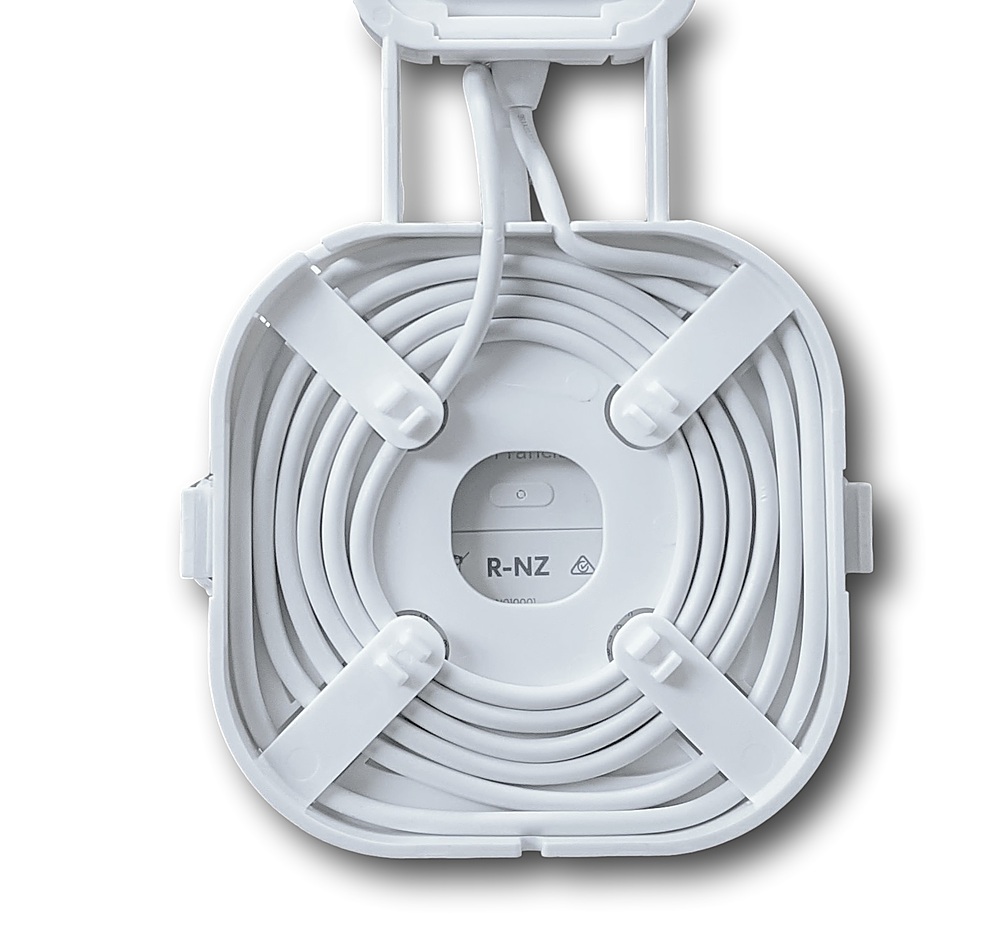 Angle View: Mount Genie - The Easy Outlet Mount for NEW Amazon eero 6 and Amazon eero Mesh Wi-Fi (2nd Gen 2019) - White