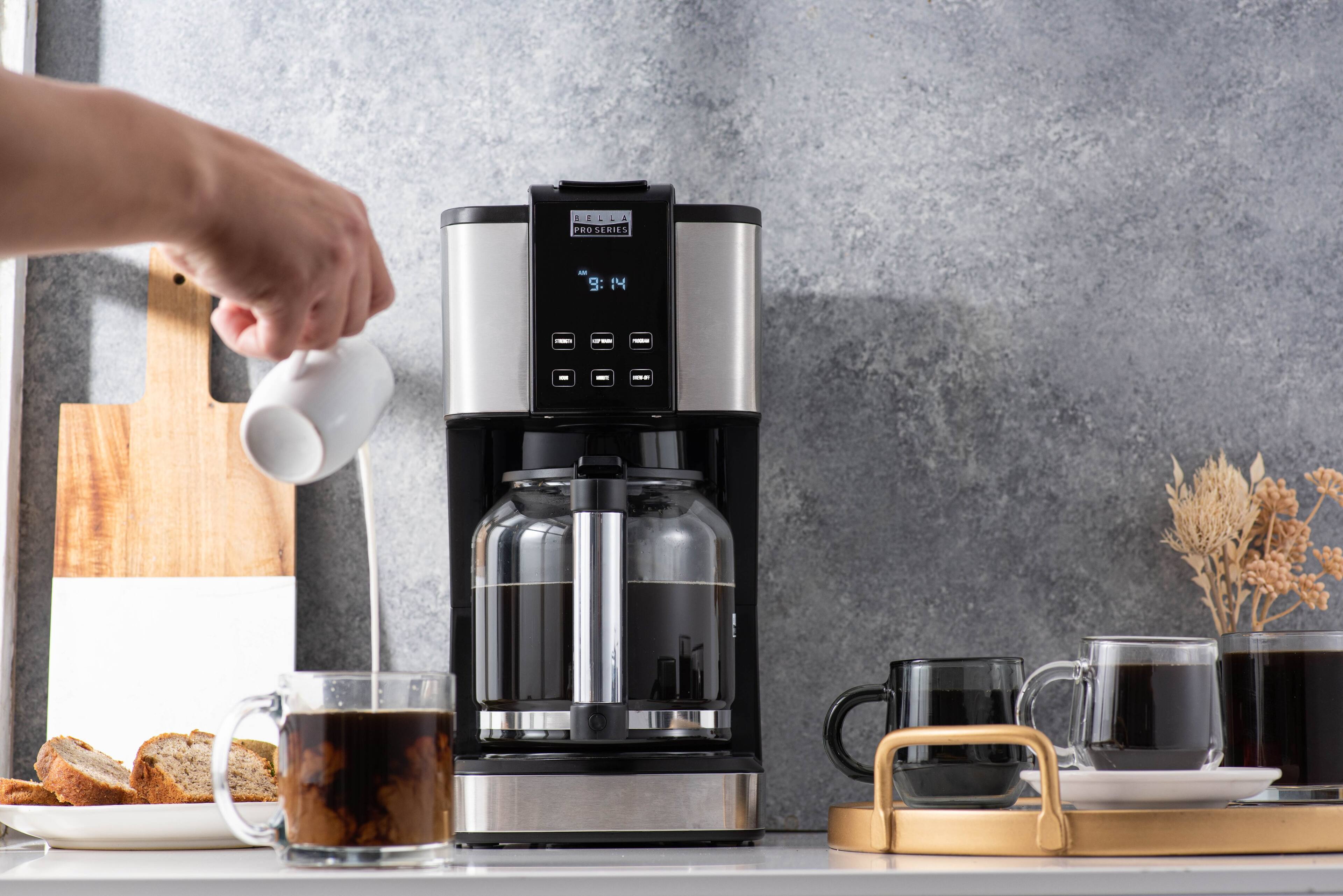 Bella Pro Series 14-Cup Touchscreen 