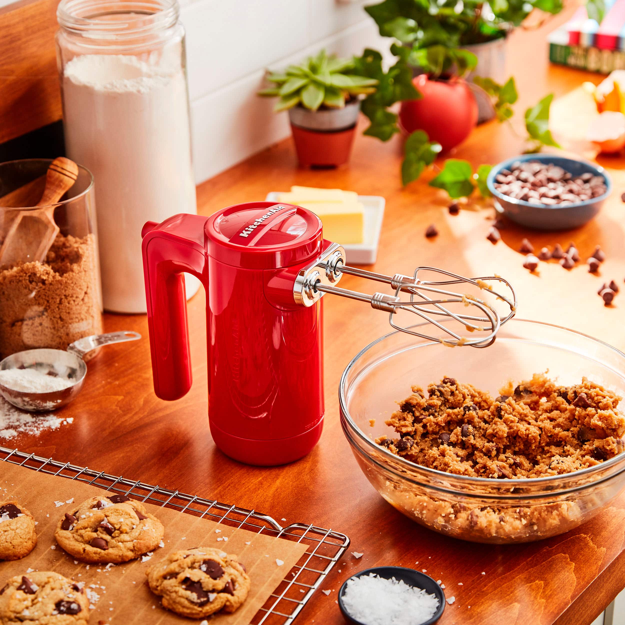 Alt View 1. KitchenAid - Cordless 7 Speed Hand Mixer - Empire Red.