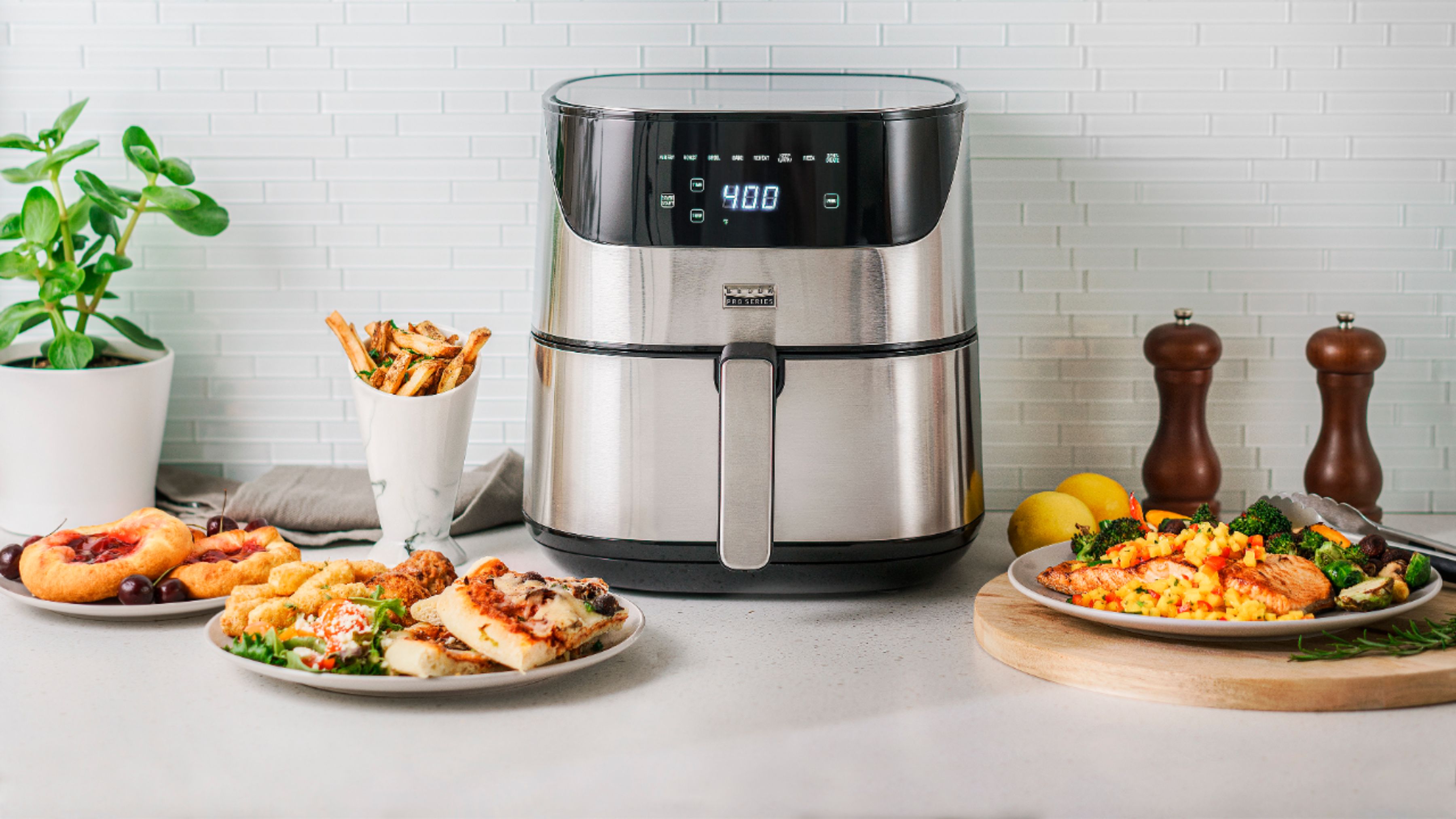 Zoom in on Alt View Zoom 16. Bella Pro Series - 6.3-qt. Touchscreen Air Fryer - Stainless Steel.