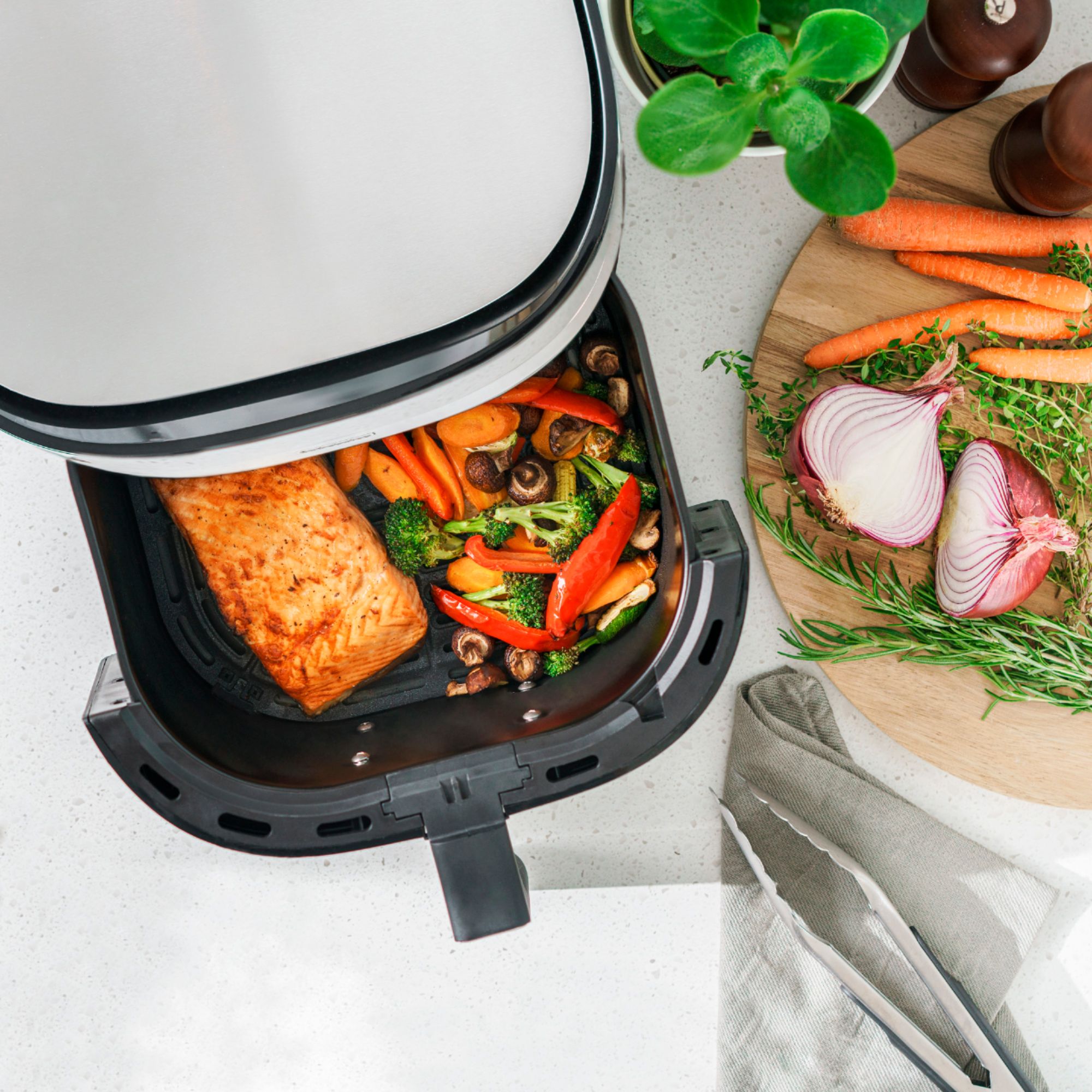 Bella Pro Series – 6-qt. Digital Air Fryer with Stainless Finish