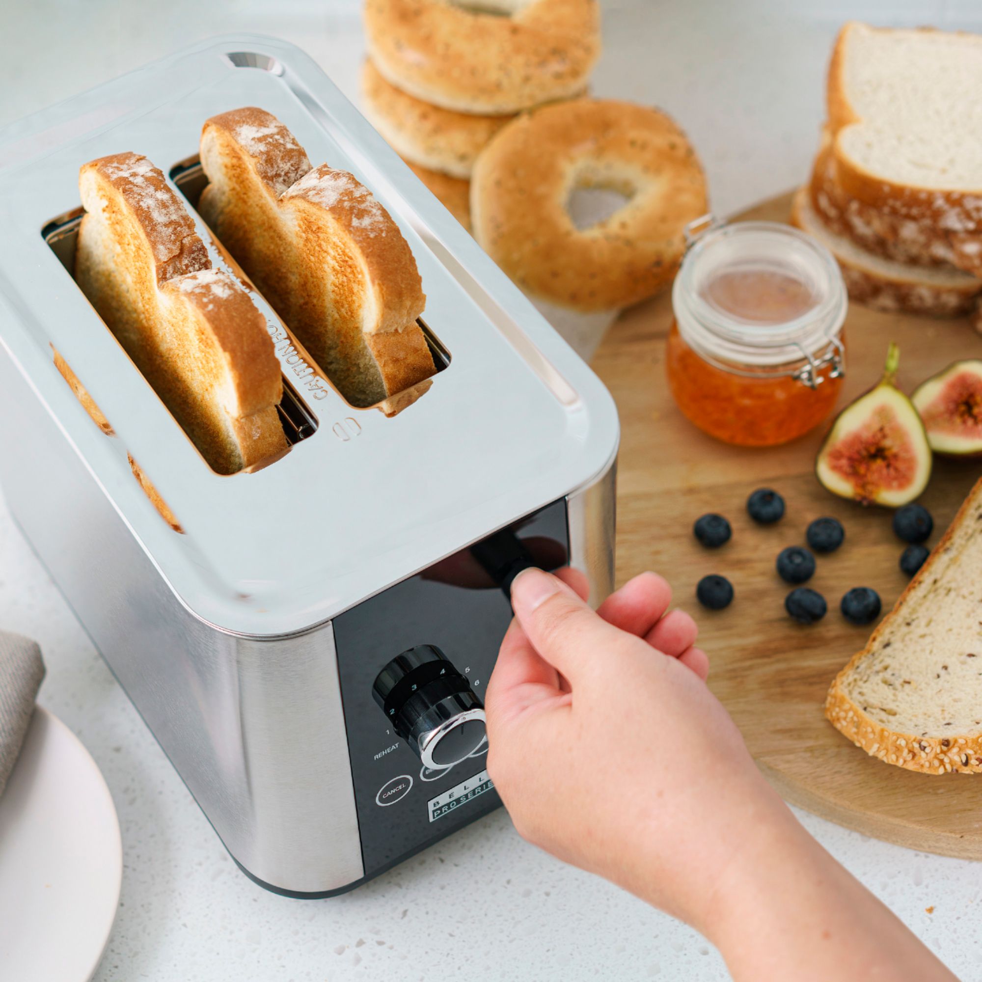BELLA 4 Slice Toaster with Auto Shut Off - Extra Wide Slots & Removable  Crumb Tray and Cancel, Defrost & Reheat Function - Toast Bread & Bagel,  Black