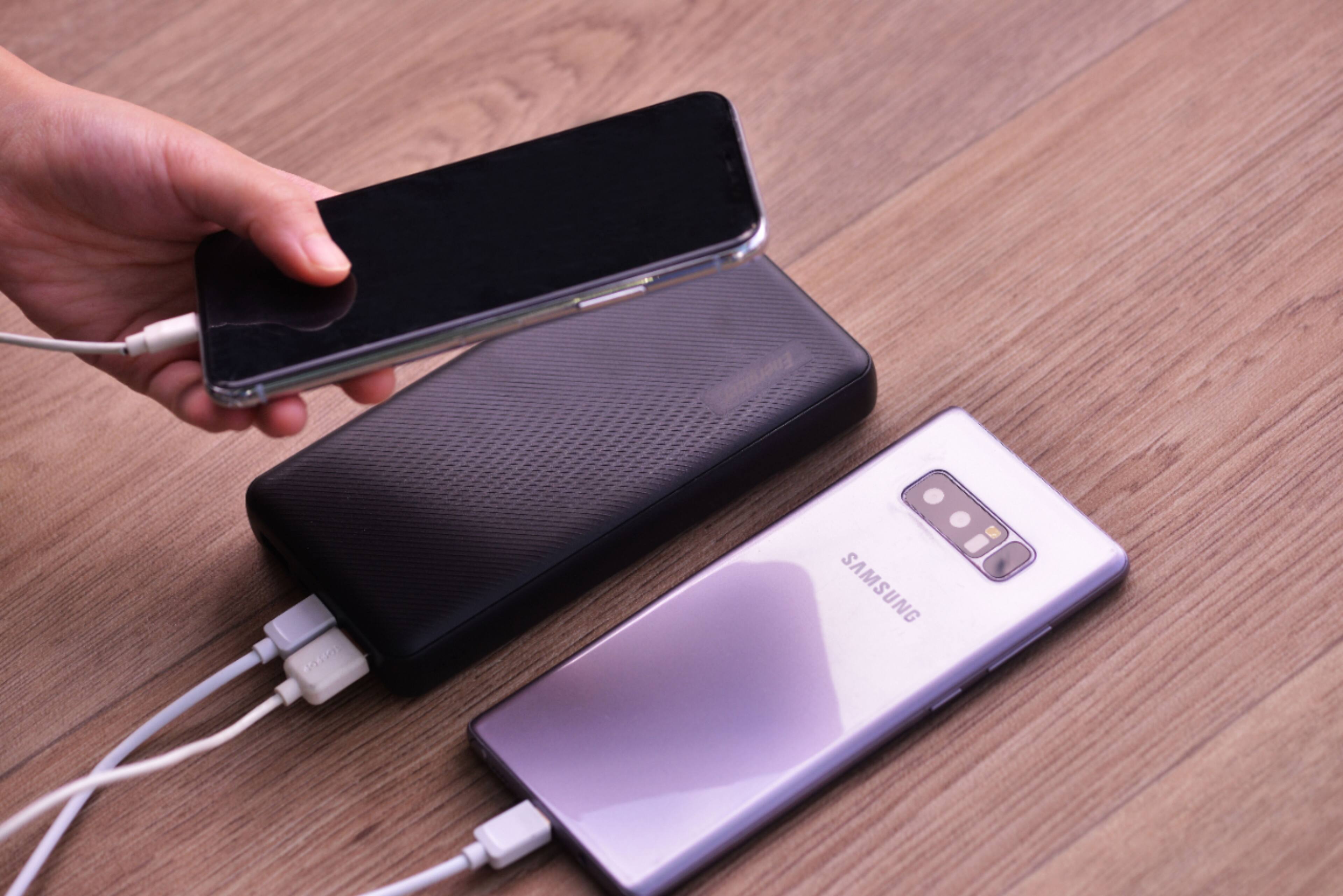 Alt View 17. Energizer - MAX 20,000mAh High Speed Universal Portable Charger for Apple, Android, Google, Samsung & USB Enabled Devices - Black.