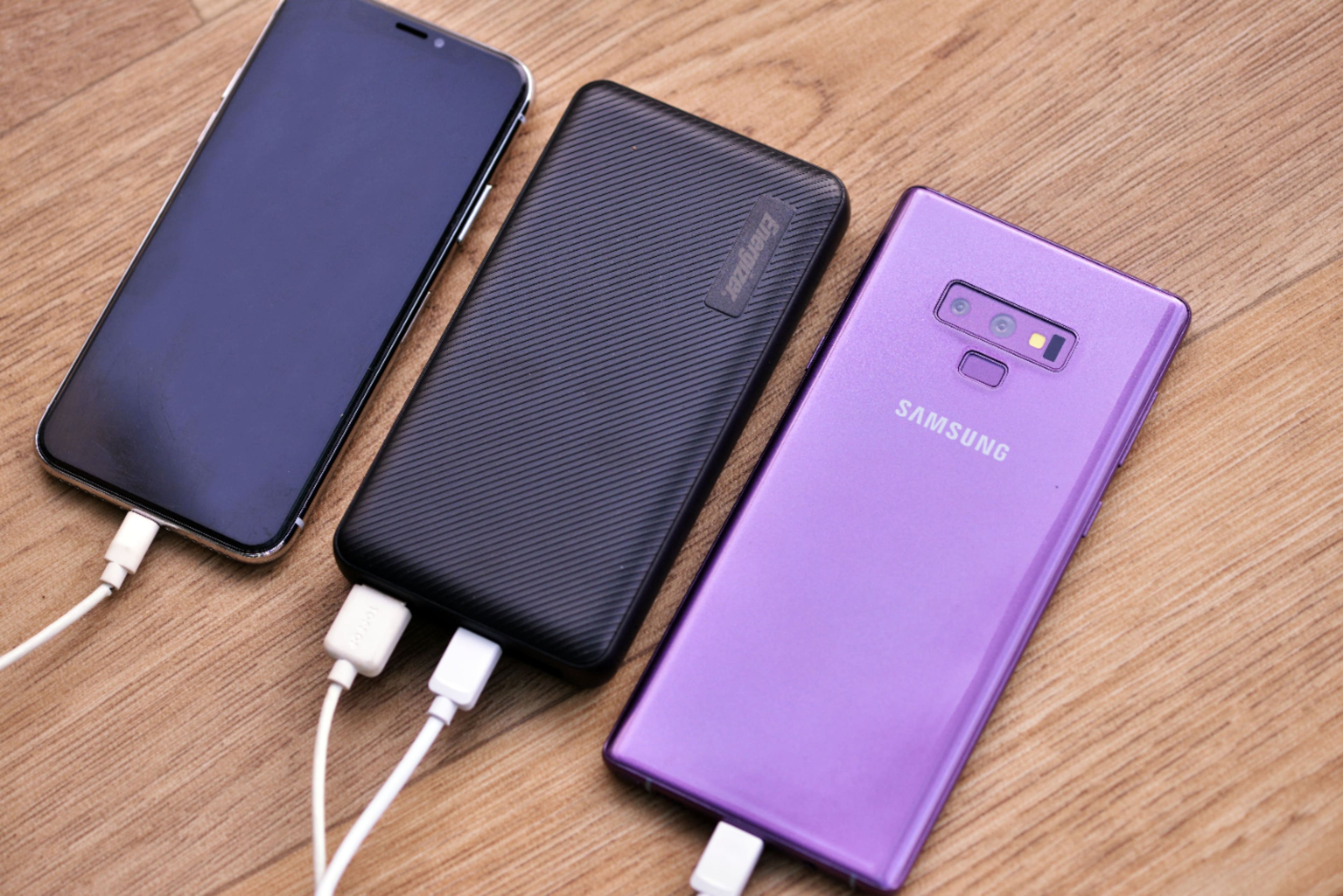 Alt View 17. Energizer - MAX 15,000mAh Ultra-Slim High Speed Universal Portable Charger for Apple, Android, Google, Samsung & USB Enabled Devices - Black.