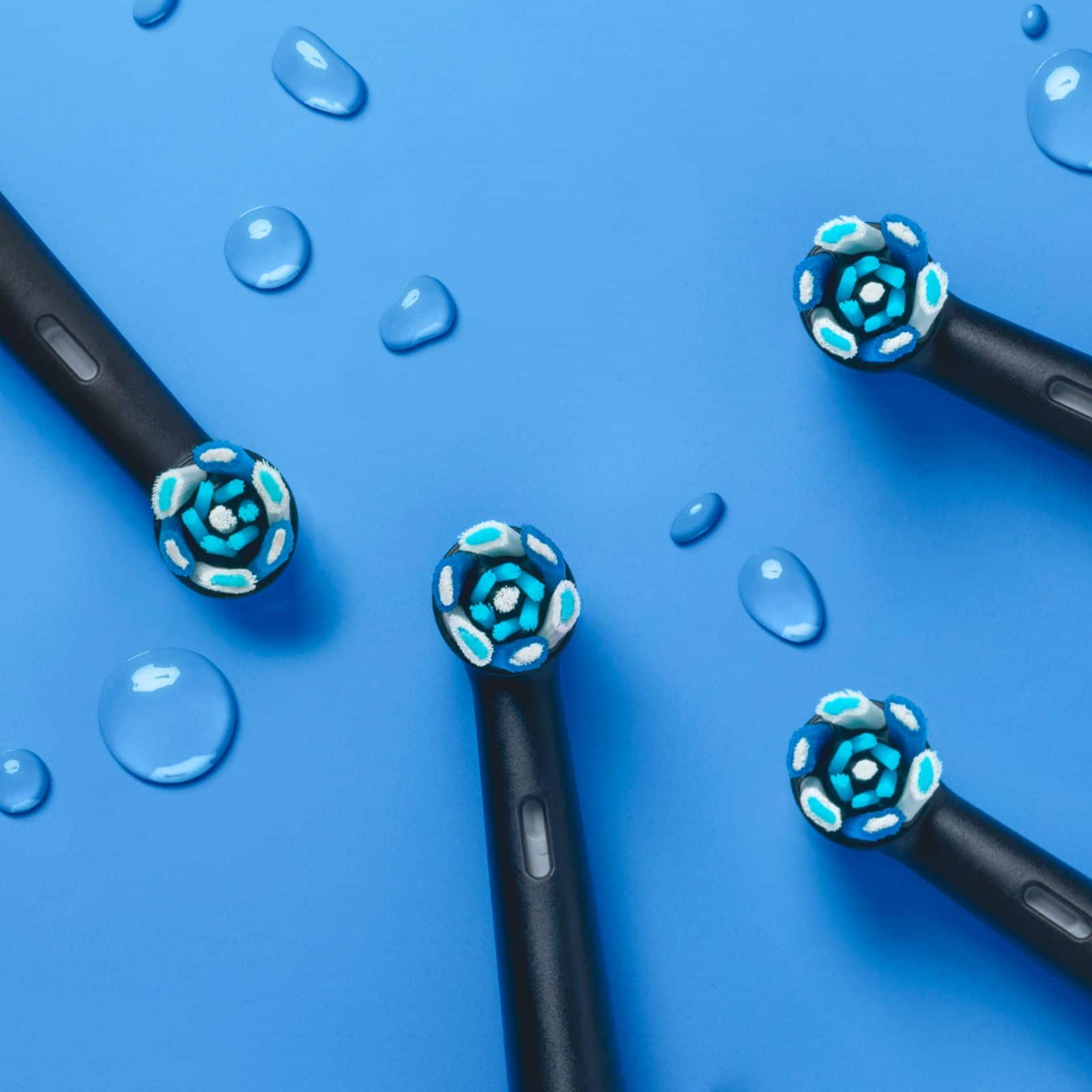 Alt View 15. Oral-B - iO Series 9 Connected Rechargeable Electric Toothbrush - Onyx Black.