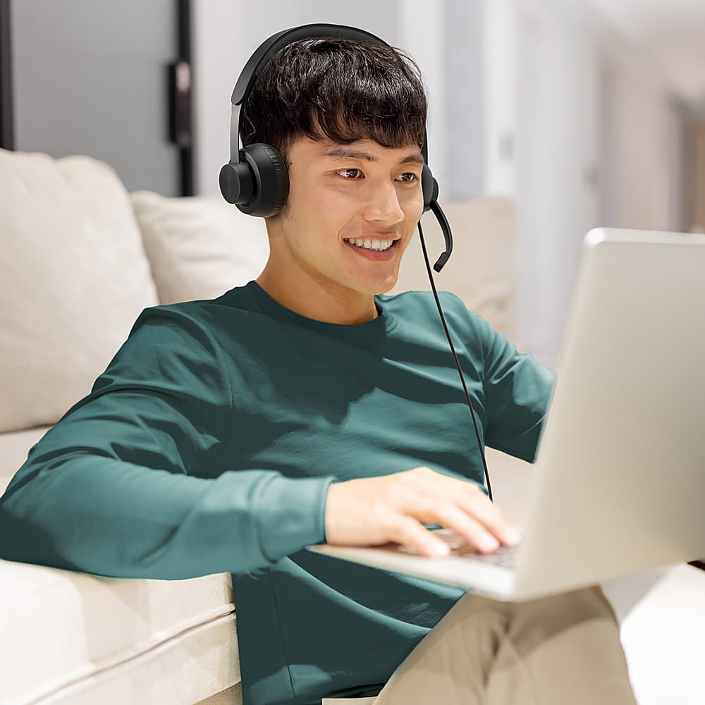 Alt View 12. Logitech - Zone Wired Noise Cancelling Headset for Microsoft Teams - Graphite.