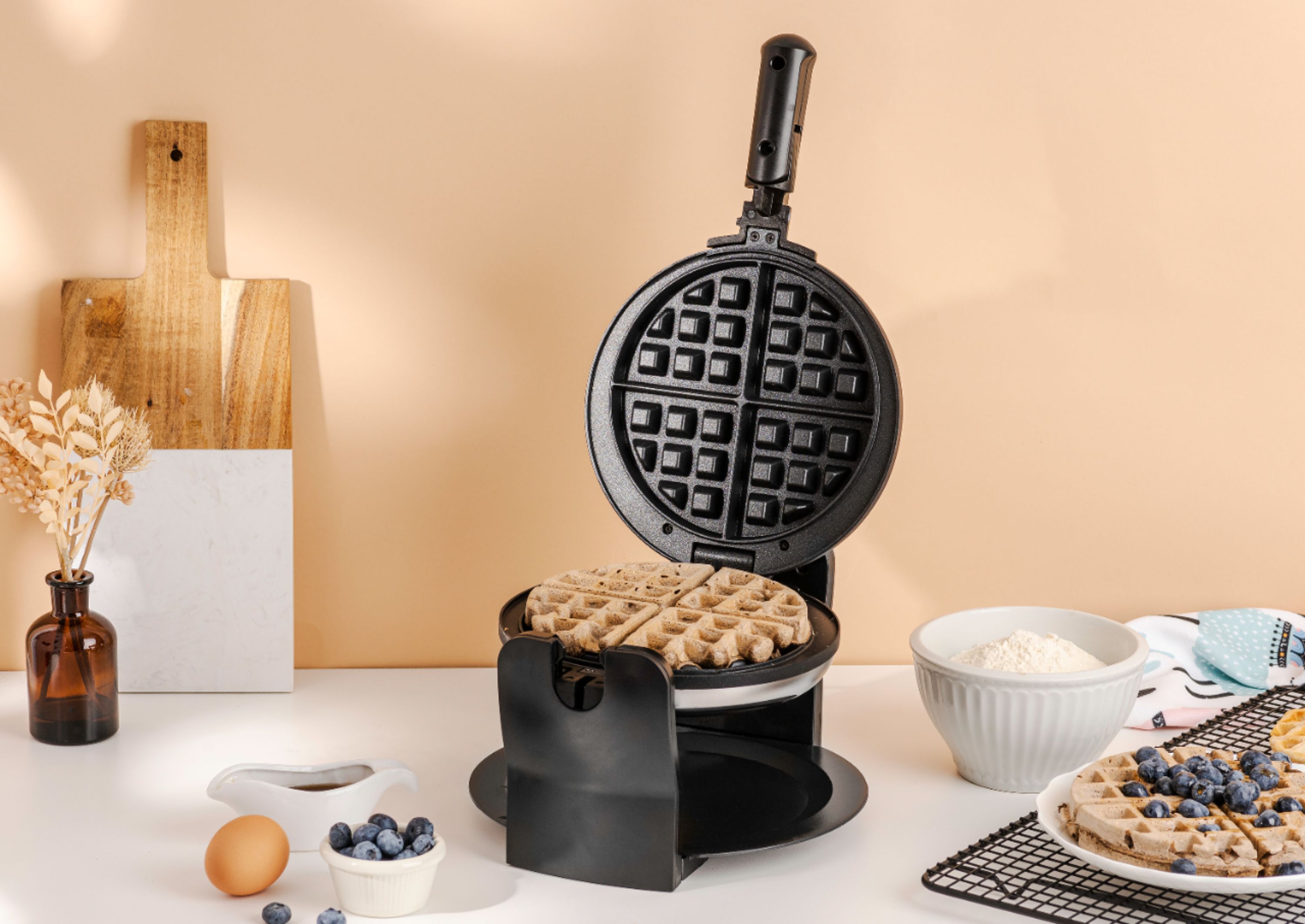 BELGIAN WAFFLE MAKER Rotating Non Stick Cook Round Waffles Breakfast Iron