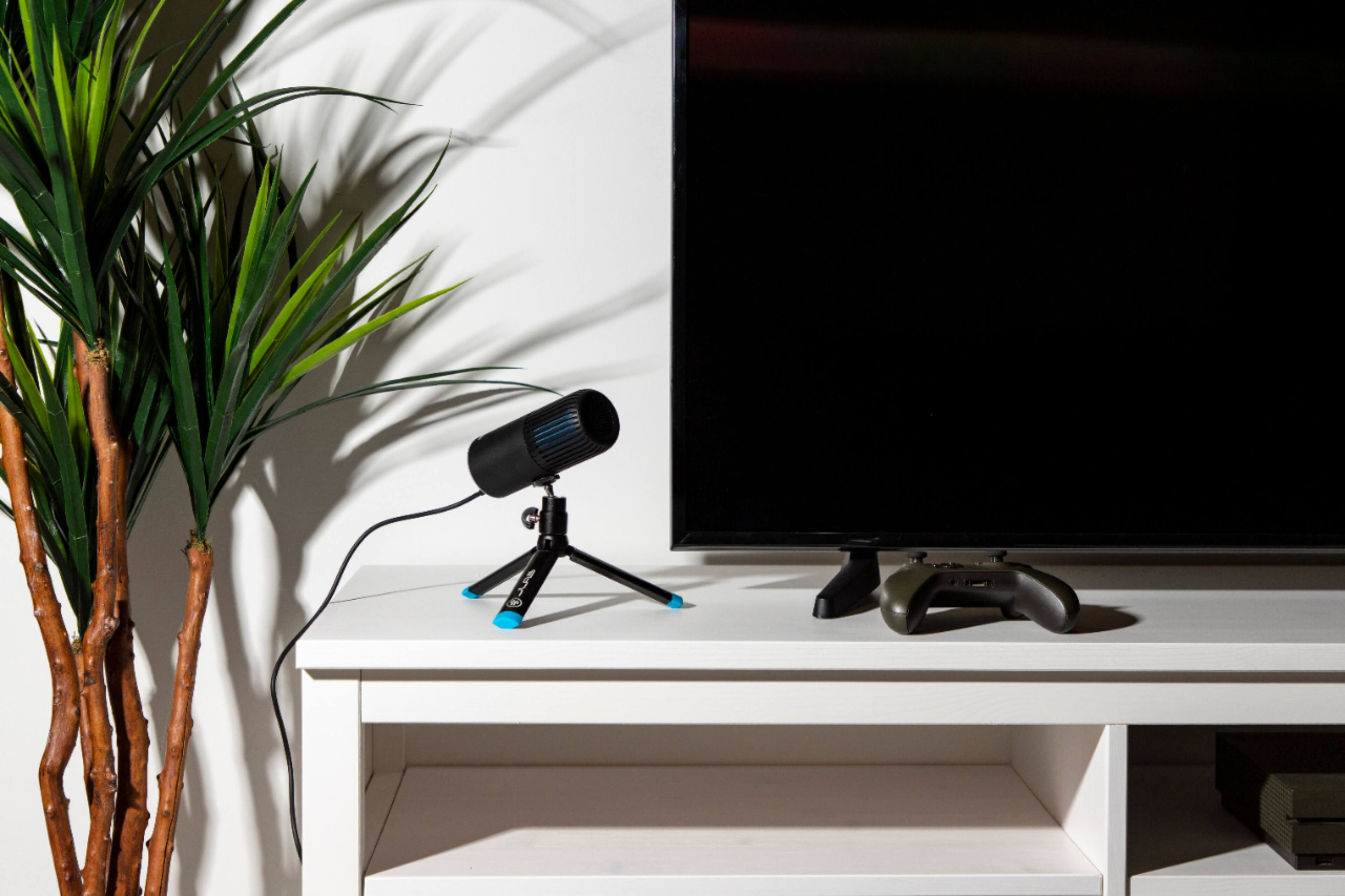 Alt View 12. JLab - TALK GO Plug & Play USB Microphone - Black.