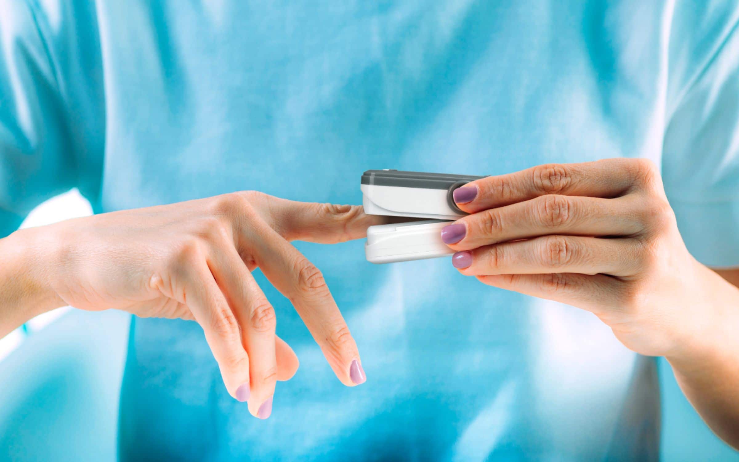 Alt View 15. Aluratek - Bluetooth Digital Pulse Oximeter-FDA Class I - Gray.