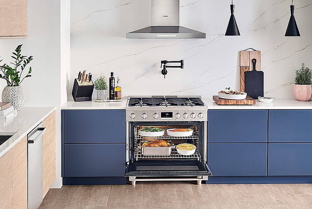 Alt View 24. Bosch - 800 Series 3.7 cu. ft. Freestanding Dual Fuel Convection Range with 6 Dual Flame Ring Burners - Stainless steel.