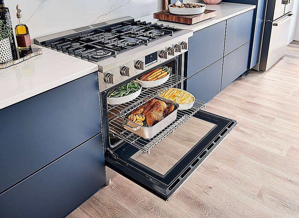 Alt View 29. Bosch - 800 Series 3.5 Cu. Ft. Freestanding Gas Convection Range with 6 Dual Flame Ring Burners - Stainless steel.