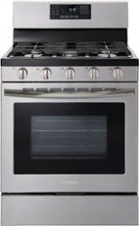 Insignia™ - 4.8 Cu. Ft. Freestanding Gas Convection Range with Steam Cleaning - Stainless steel - Front_Zoom