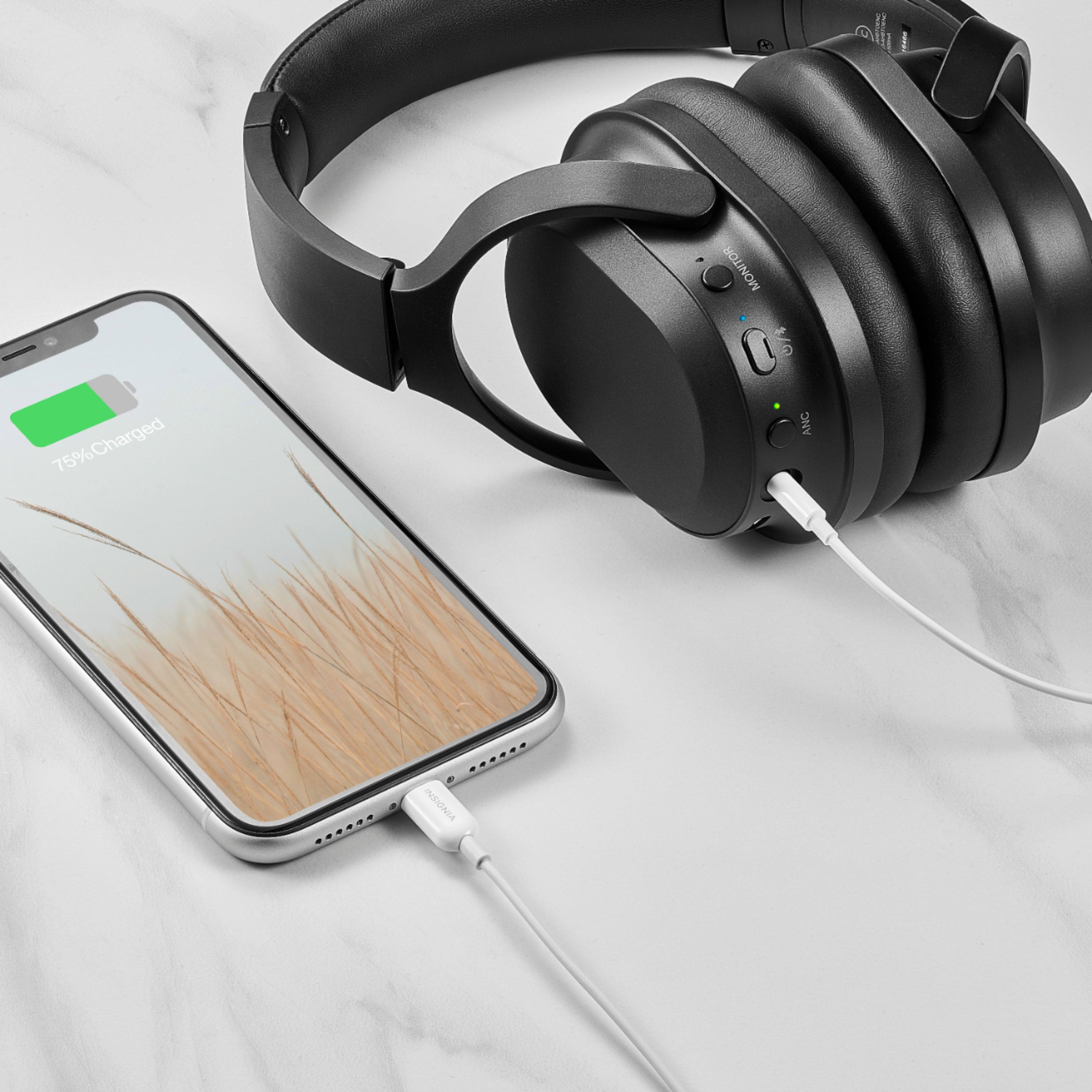 Alt View 17. Insignia™ - 3' Lightning to 3.5 mm Audio Cable - White.