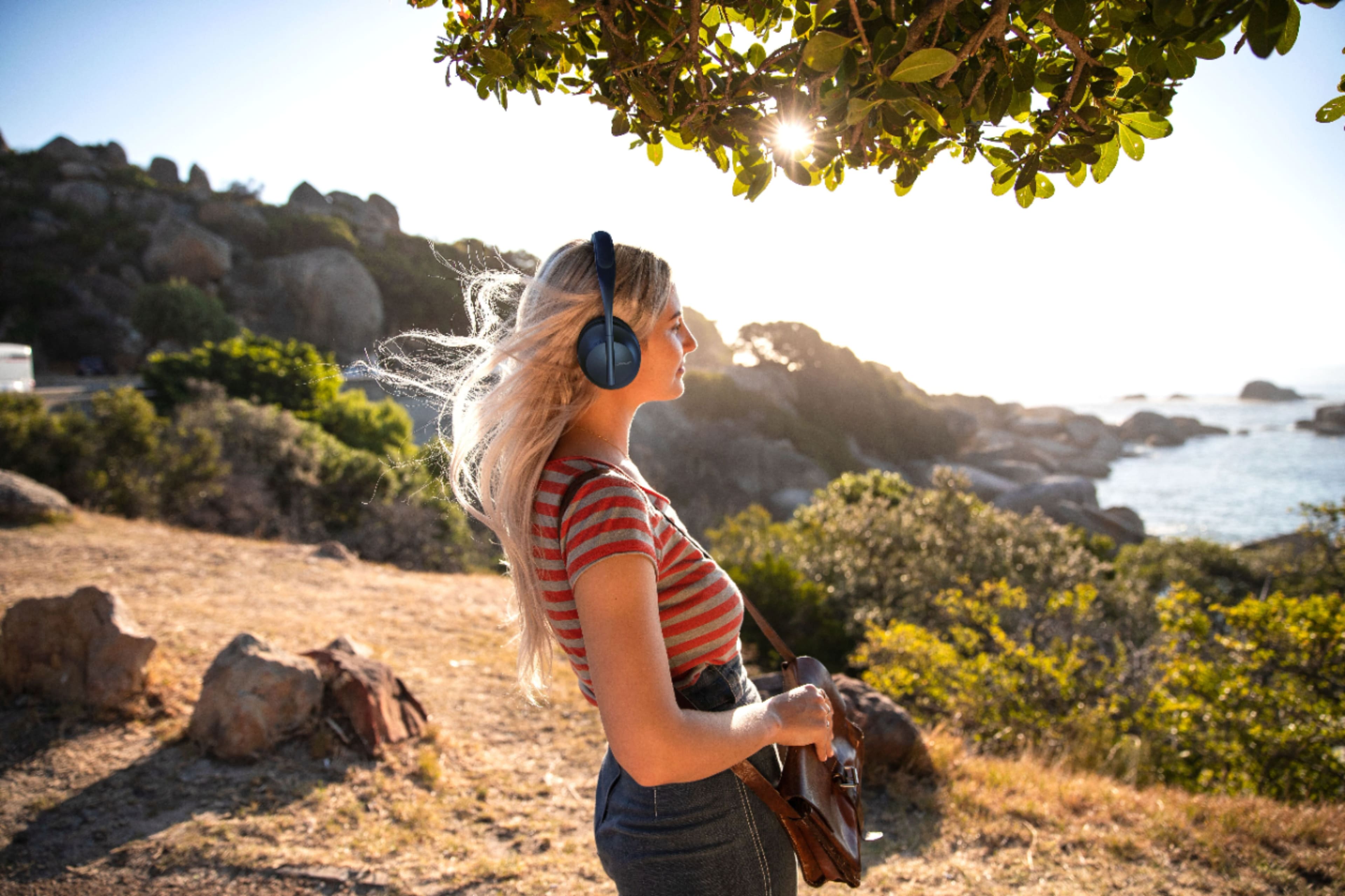 Bose 700 headphones online blue