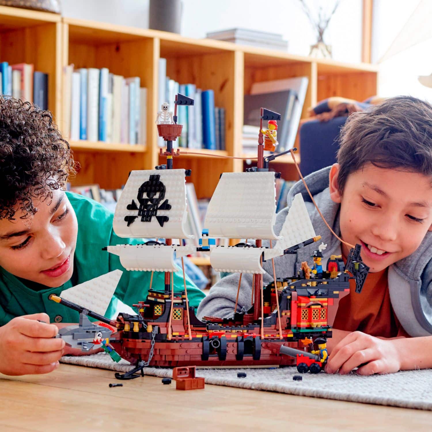 Alt View 12. LEGO - Creator 3in1 Pirate Ship 31109.