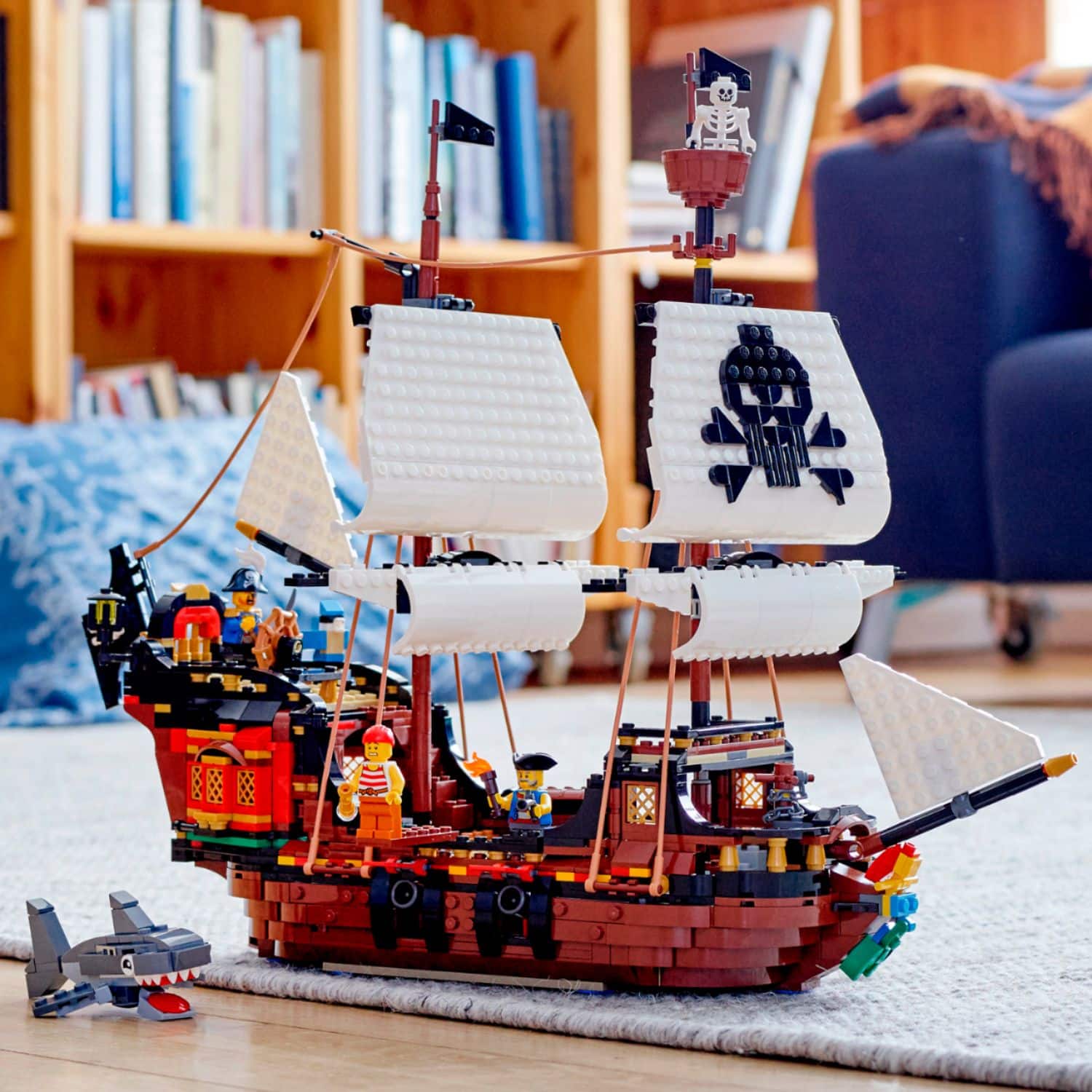 Alt View 15. LEGO - Creator 3in1 Pirate Ship 31109.
