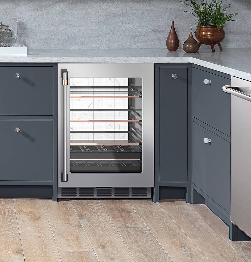 Alt View 19. Café - 14-Bottle 126-Can Built-In Beverage Center with WiFi - Stainless Steel.