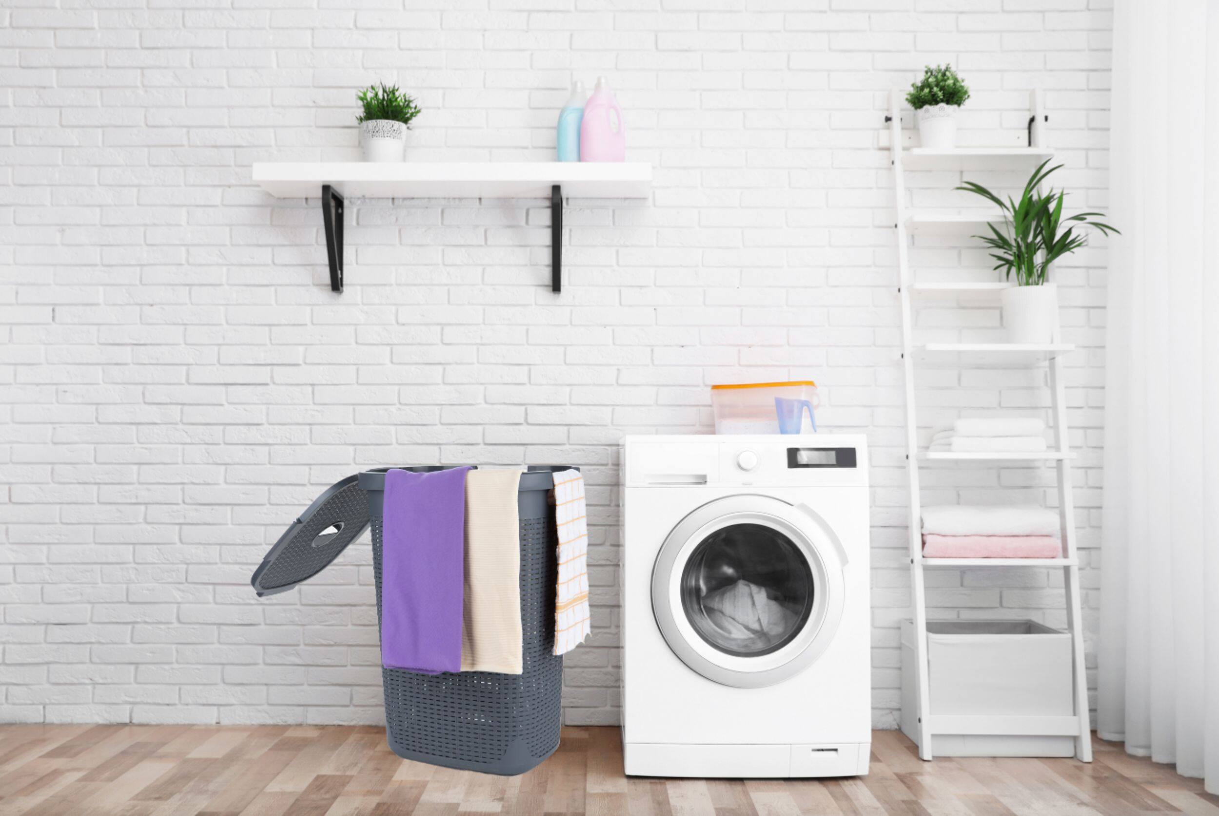 Best Buy Mind Reader 50 Liter Slim Laundry Basket, Laundry Hamper with