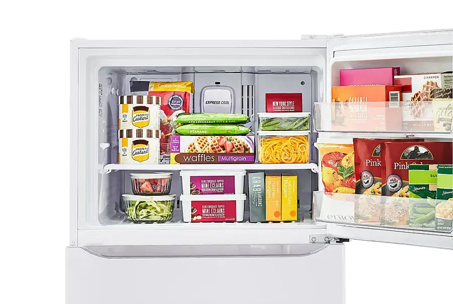 Alt View 3. LG - 20.2 Cu. Ft. Top-Freezer Refrigerator - White.