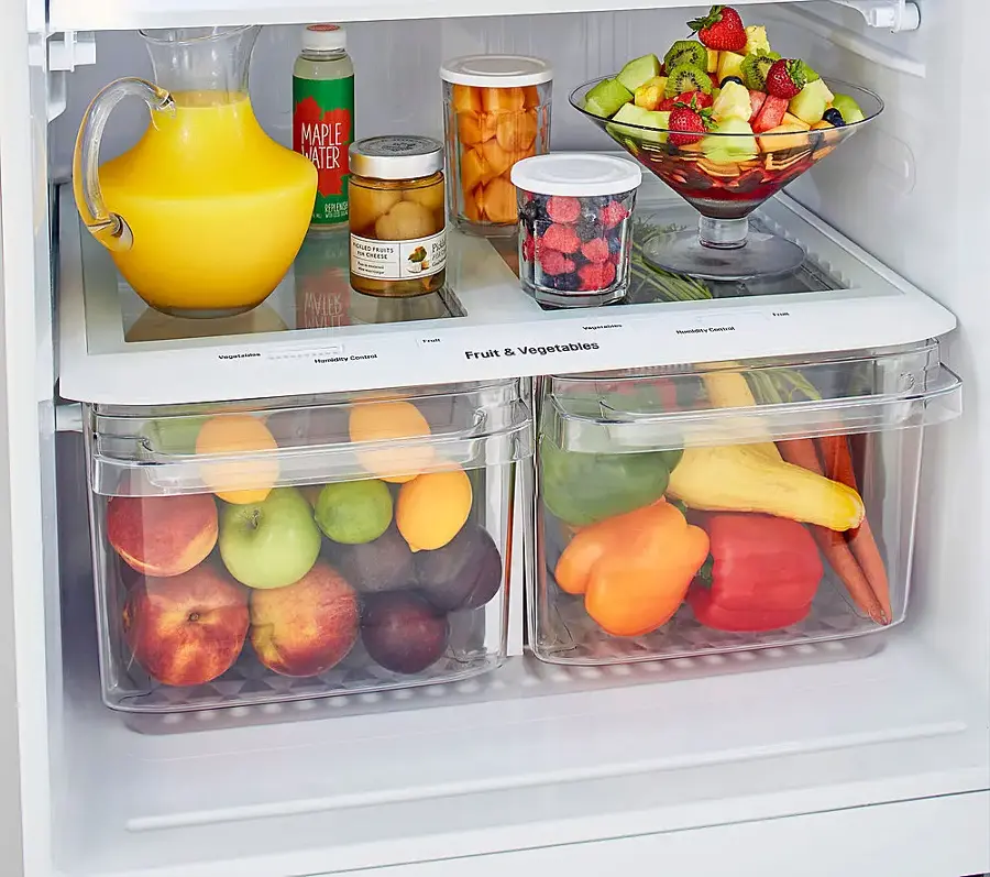 Alt View 5. LG - 20.2 Cu. Ft. Top-Freezer Refrigerator - White.