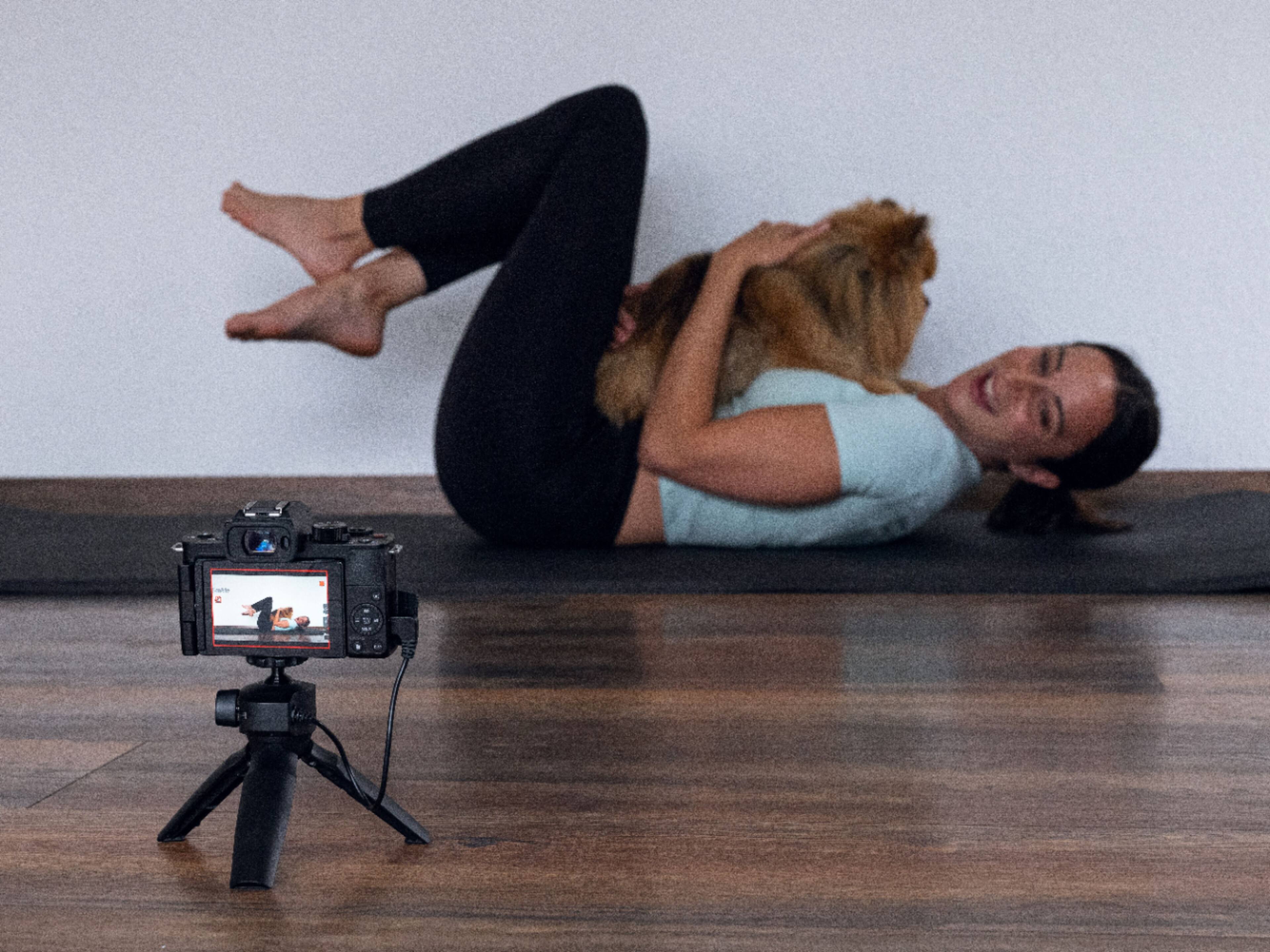 Alt View 16. Panasonic - LUMIX G100 Mirrorless Camera for Photo, 4K Video and Vlogging, 12-32mm Lens, Tripod Grip Bundle – DC-G100VK - Black.