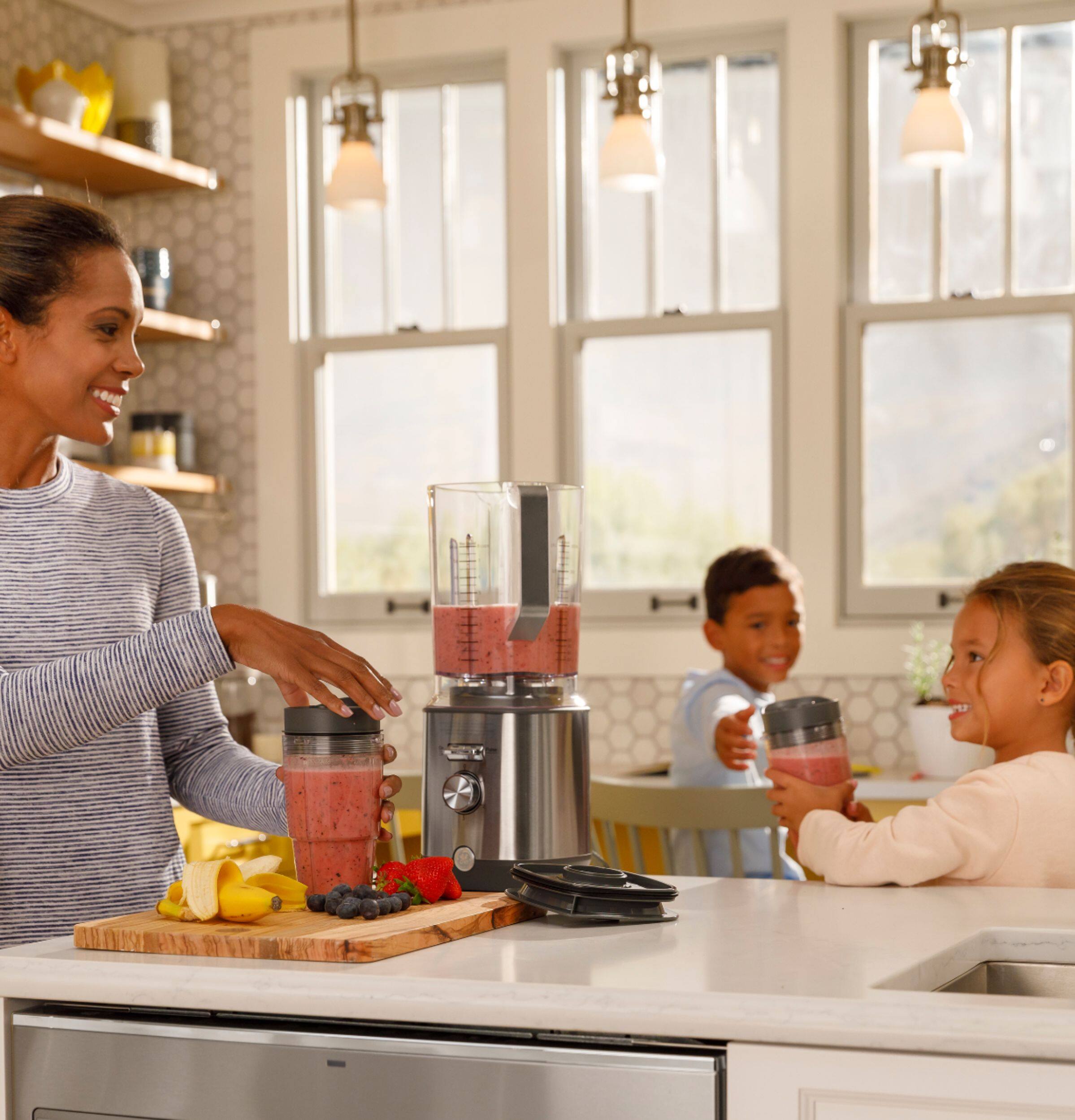 Alt View 23. GE - 5-Speed 64-Oz. Blender with Blender Cups - Stainless Steel.