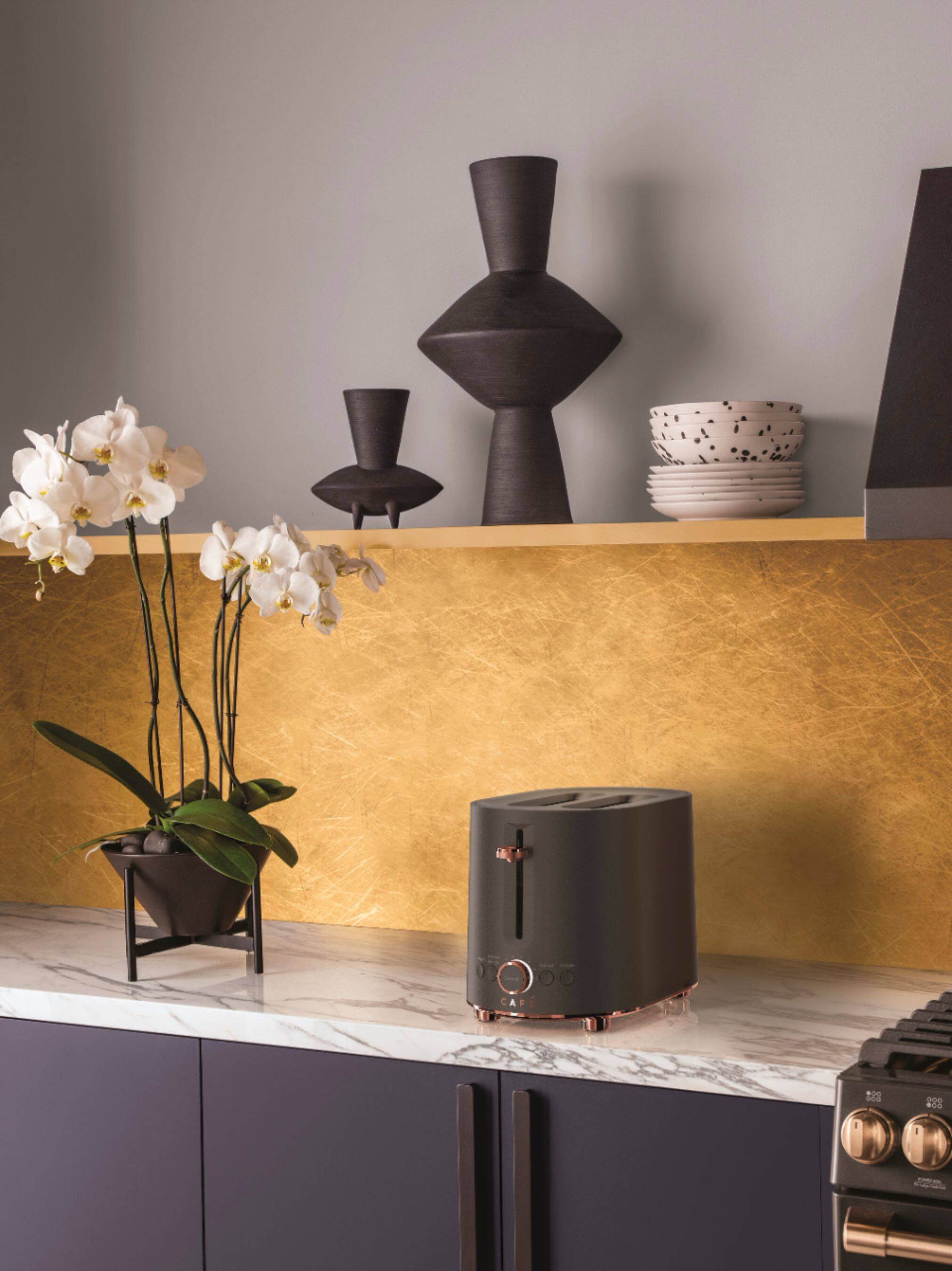 Alt View 21. Café - Specialty 2-Slice Toaster - Matte Black.