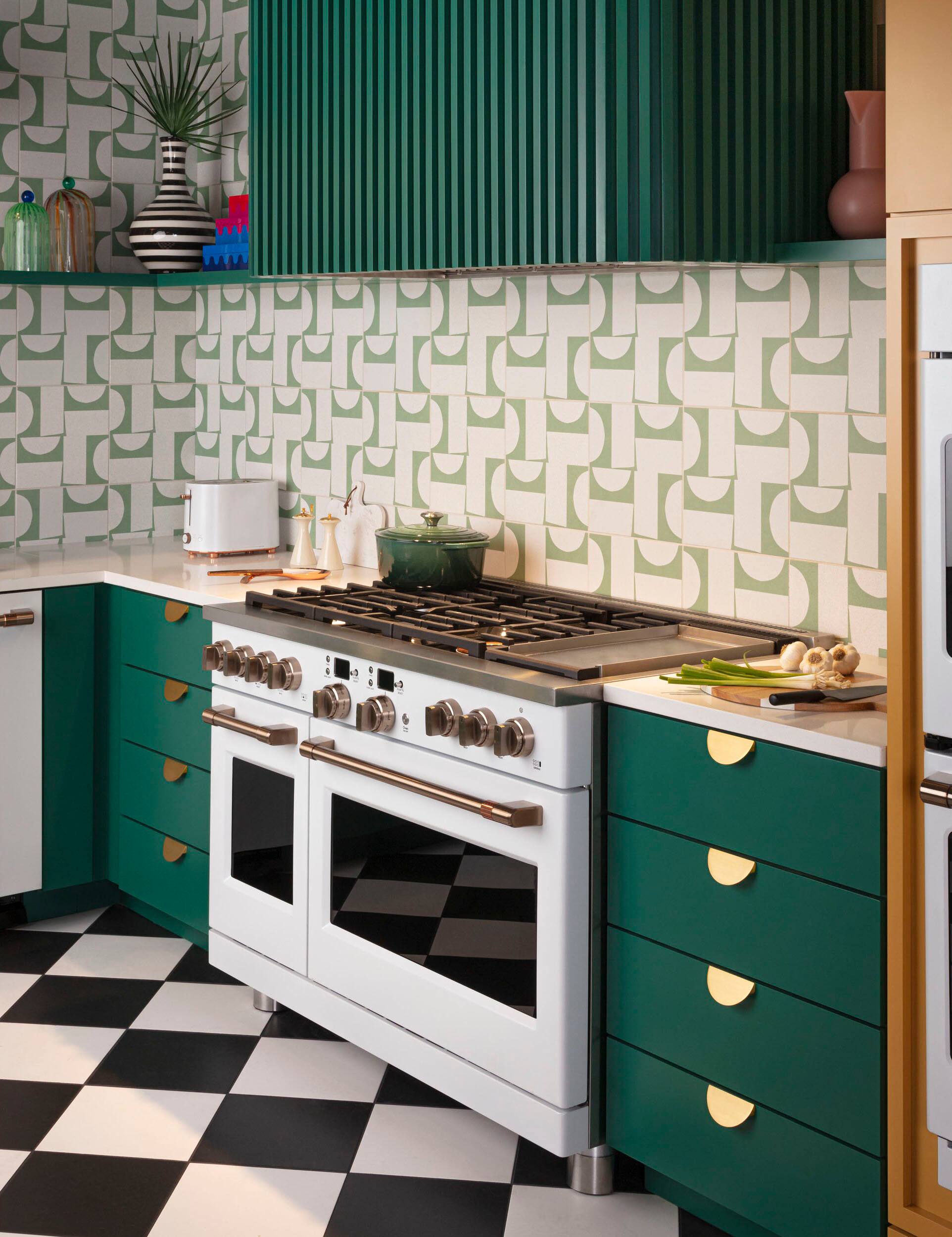 Alt View 26. Café - Specialty 2-Slice Toaster - Matte White.