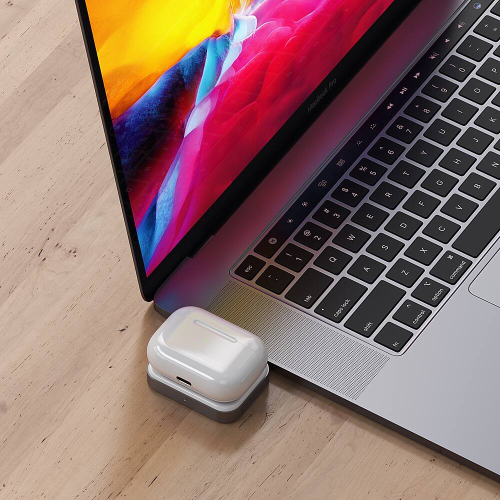 Alt View 24. Satechi - Satechi USB-C Wireless Charging Dock for AirPods - Gray/white.