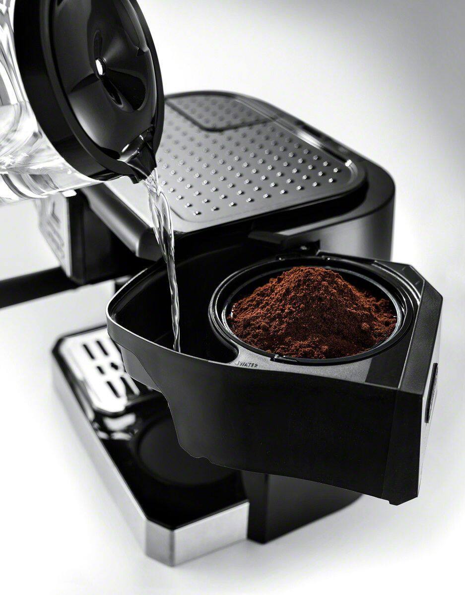 Alt View 13. De'Longhi - Digital All-in-One Combination Coffee and Espresso Machine - Black and Stainless Steel.