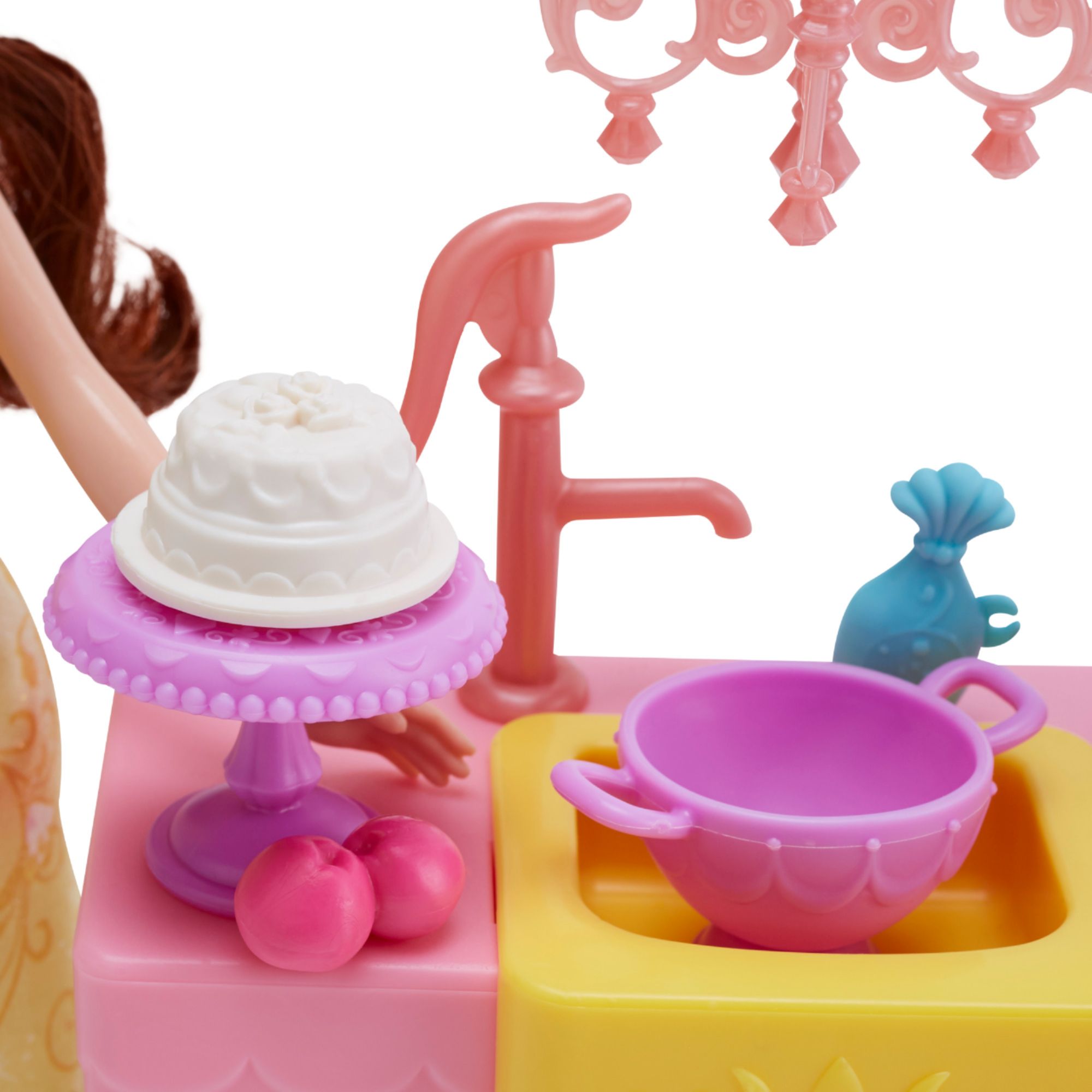 Disney Princess Belle's Royal Kitchen - Fashion Doll and Playset